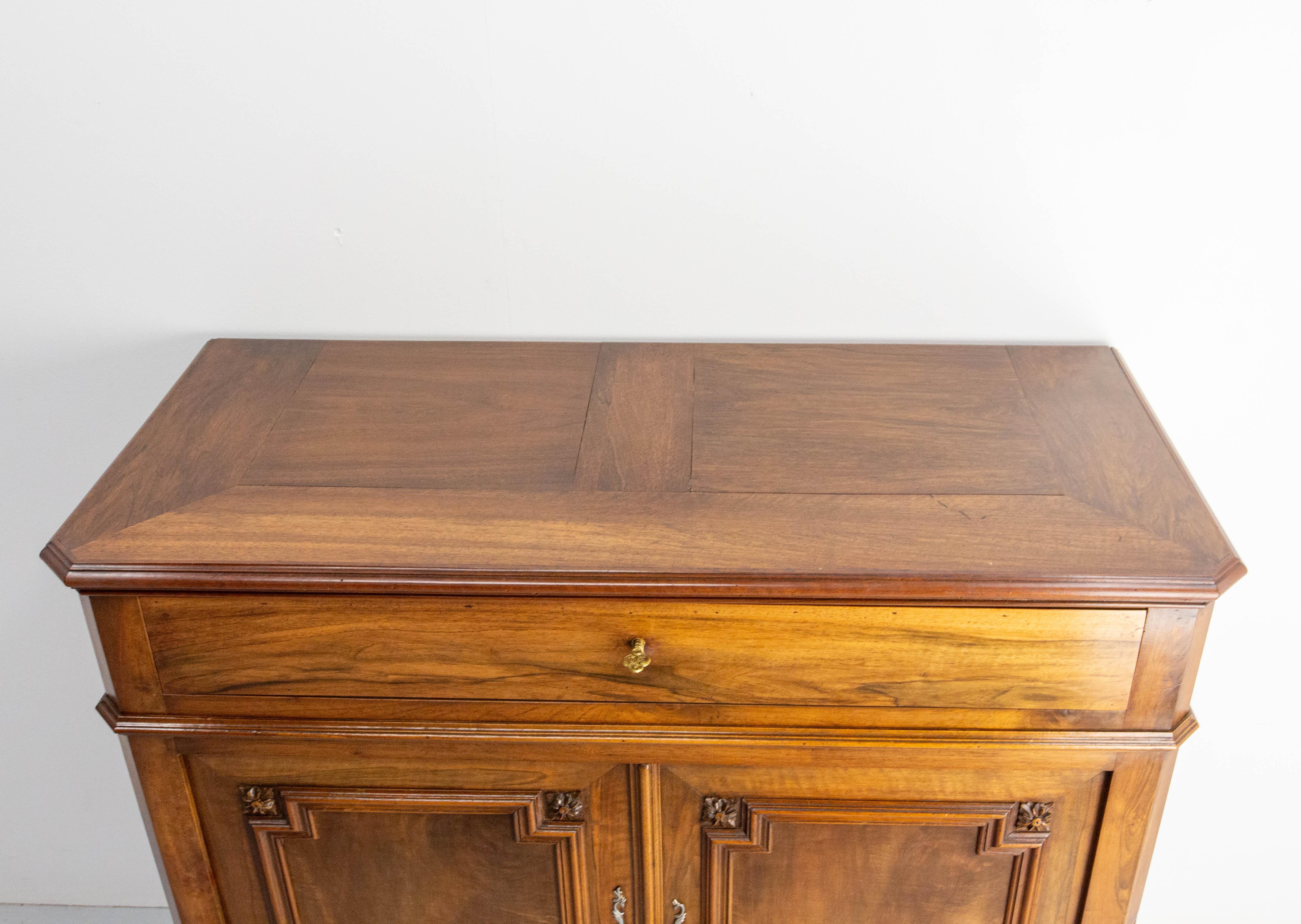19th Century Walnut Buffet Louis Philippe with Five Drawers, France For Sale 3