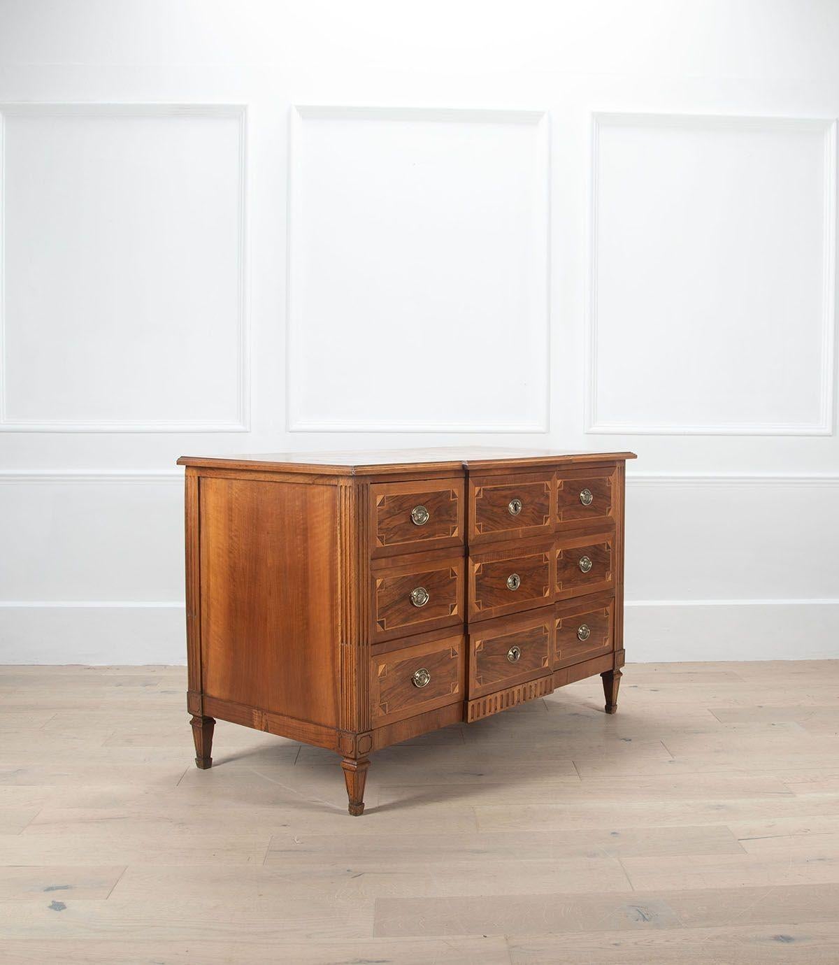 French 19th Century Walnut Commode from Alsace For Sale