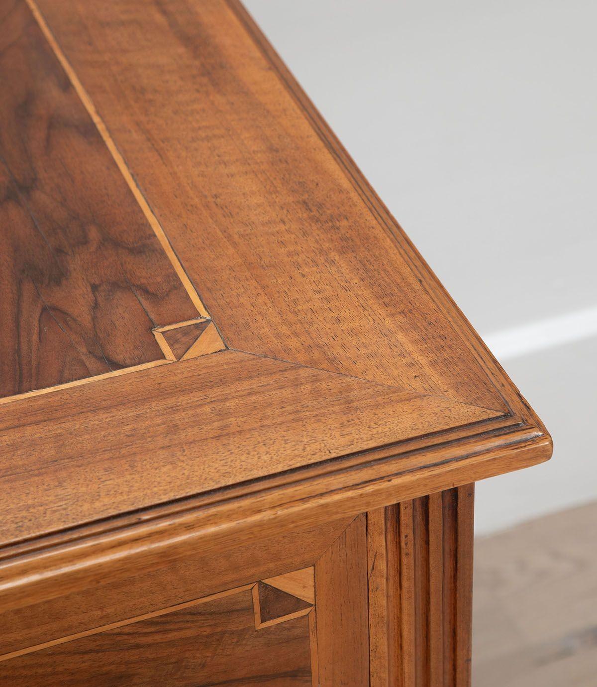19th Century Walnut Commode from Alsace For Sale 3