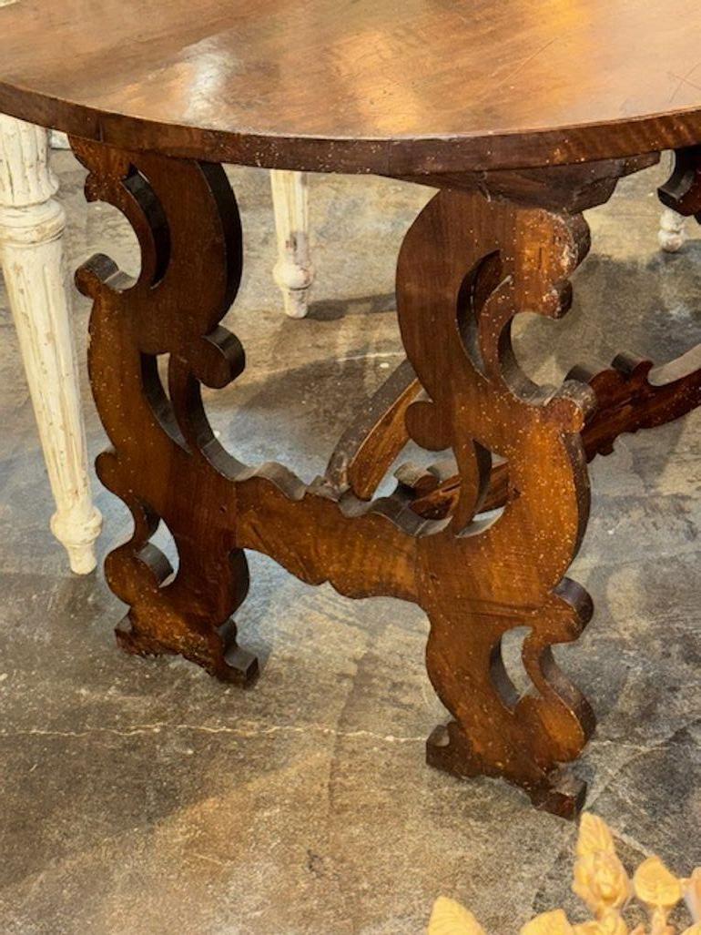 19th Century Walnut Consoles from Tuscany In Good Condition For Sale In Dallas, TX
