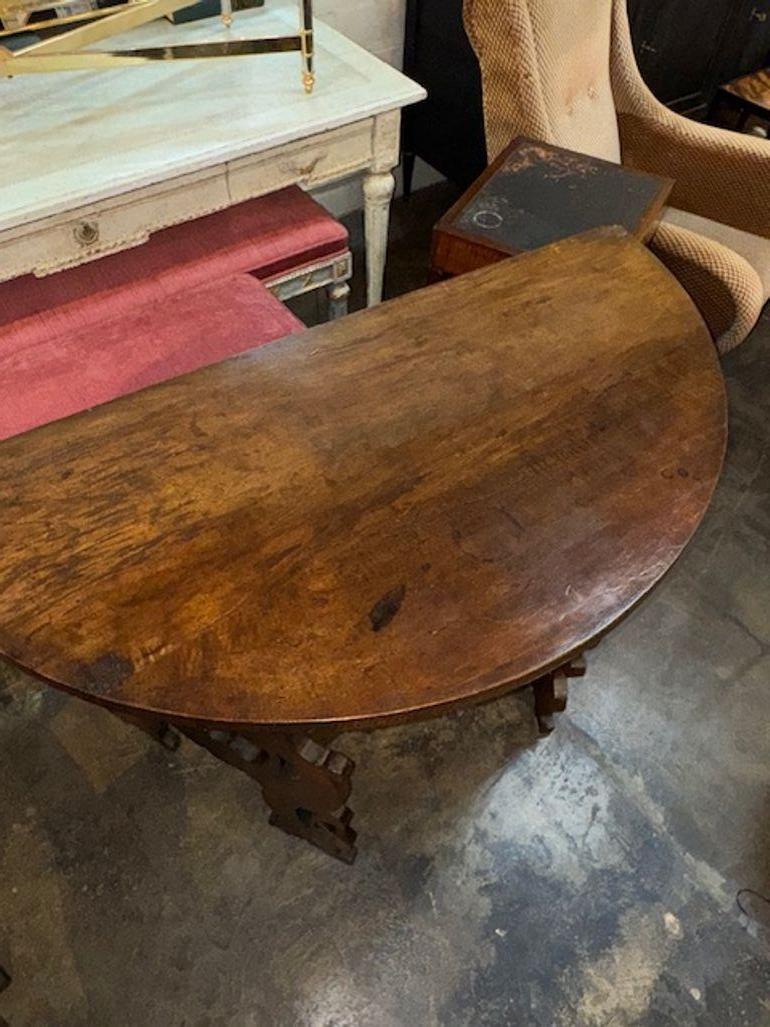 19th Century Walnut Consoles from Tuscany For Sale 2