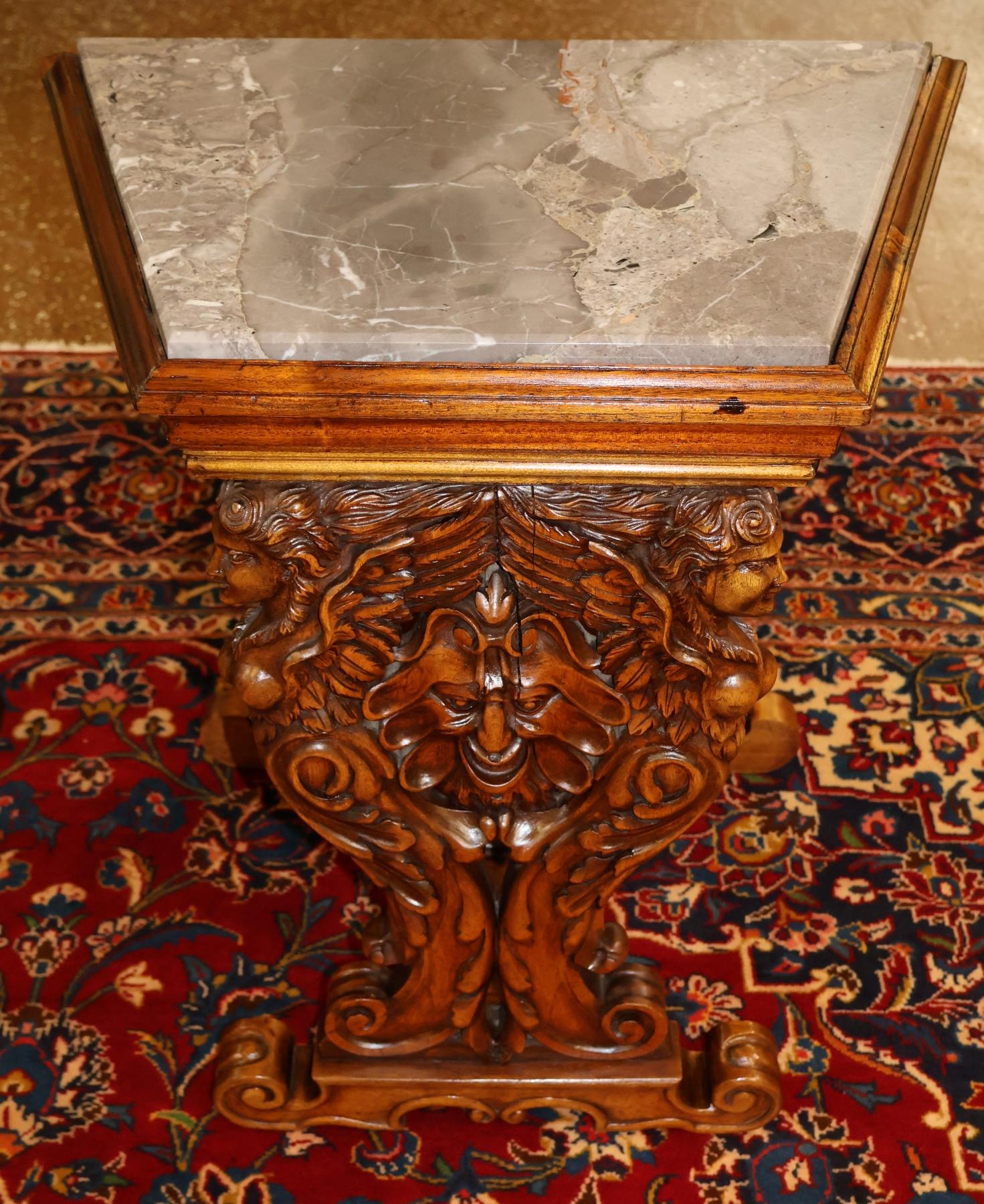 19th Century Walnut Figural Renaissance Revival Italian Marble Top End Tables en vente 4