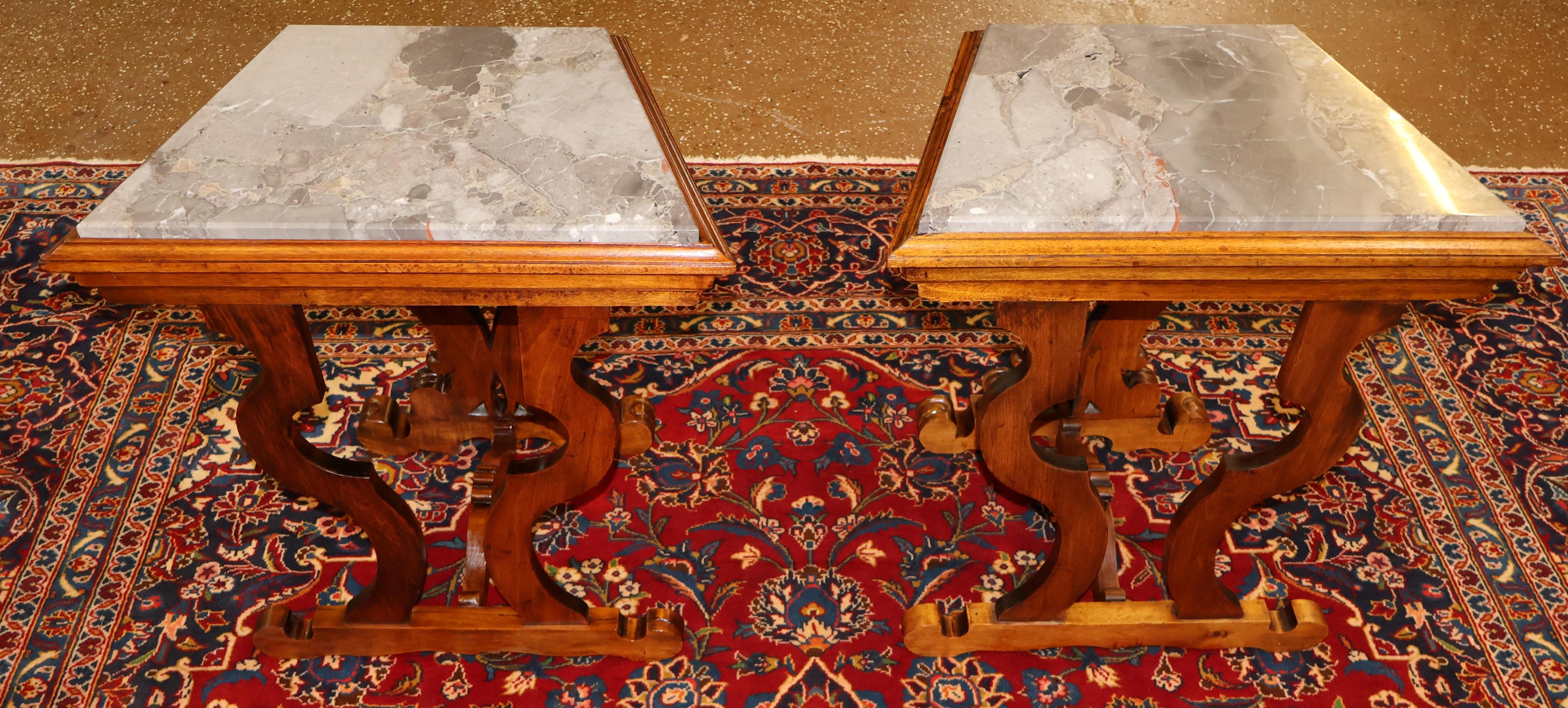 XIXe siècle 19th Century Walnut Figural Renaissance Revival Italian Marble Top End Tables en vente