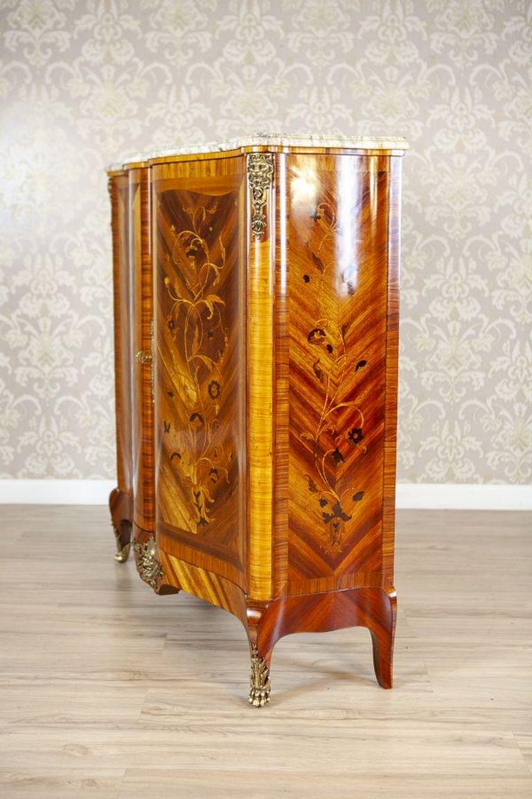 19th-Century Baroque Revival French Walnut Commode With Marble Top In Good Condition In Opole, PL