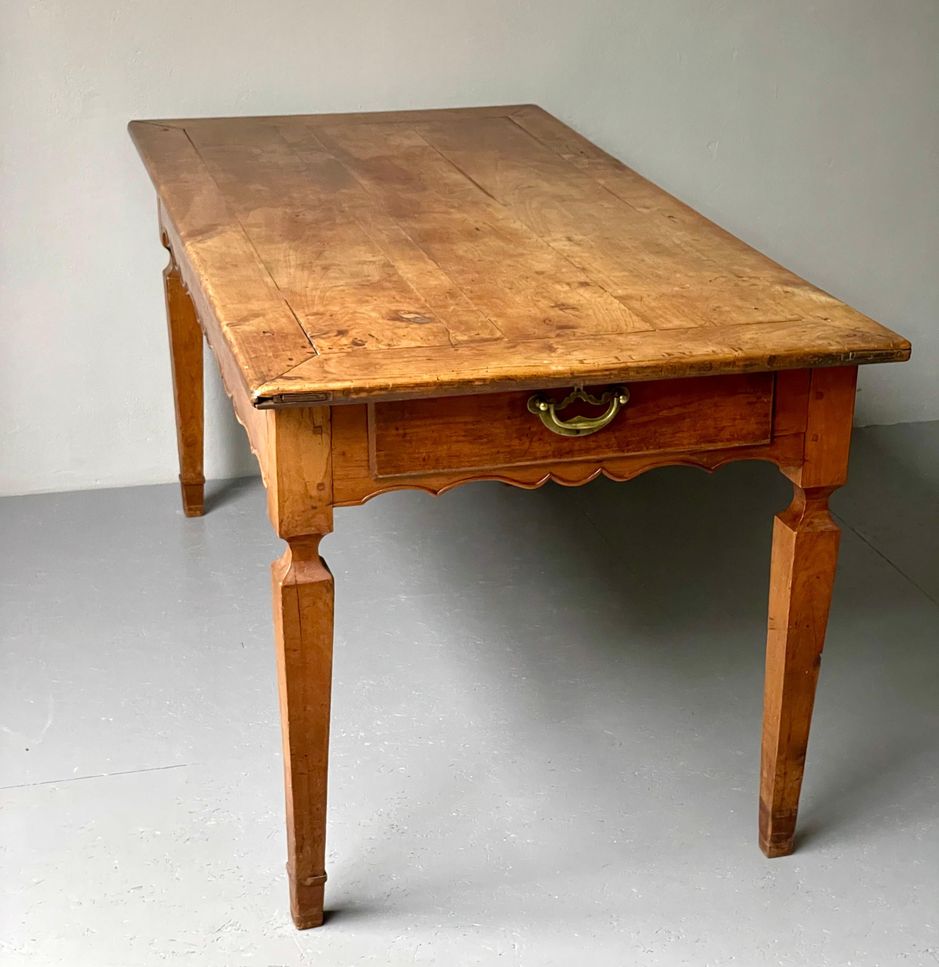 vintage farmhouse dining table