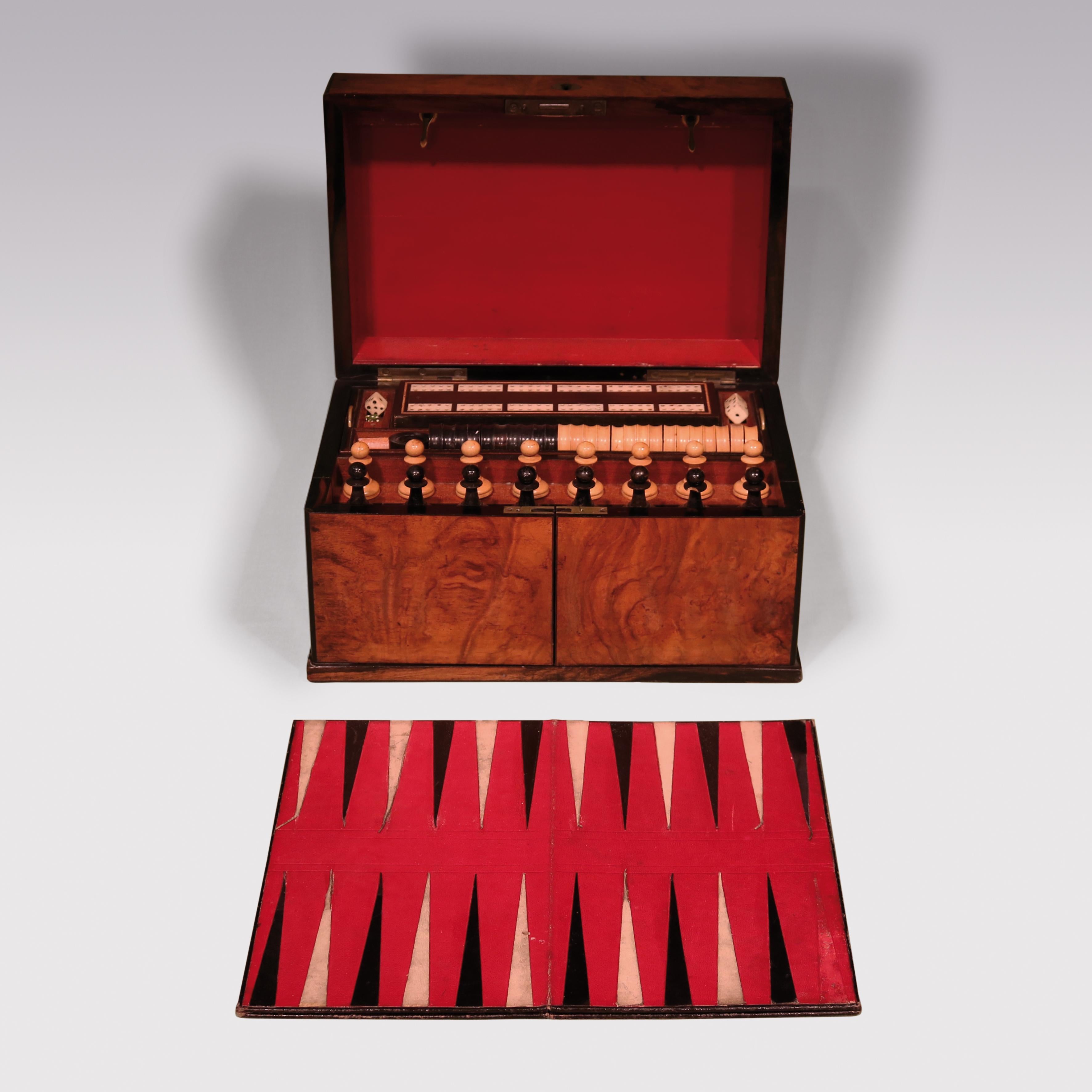 19th Century Walnut Games Compendium In Good Condition For Sale In London, GB