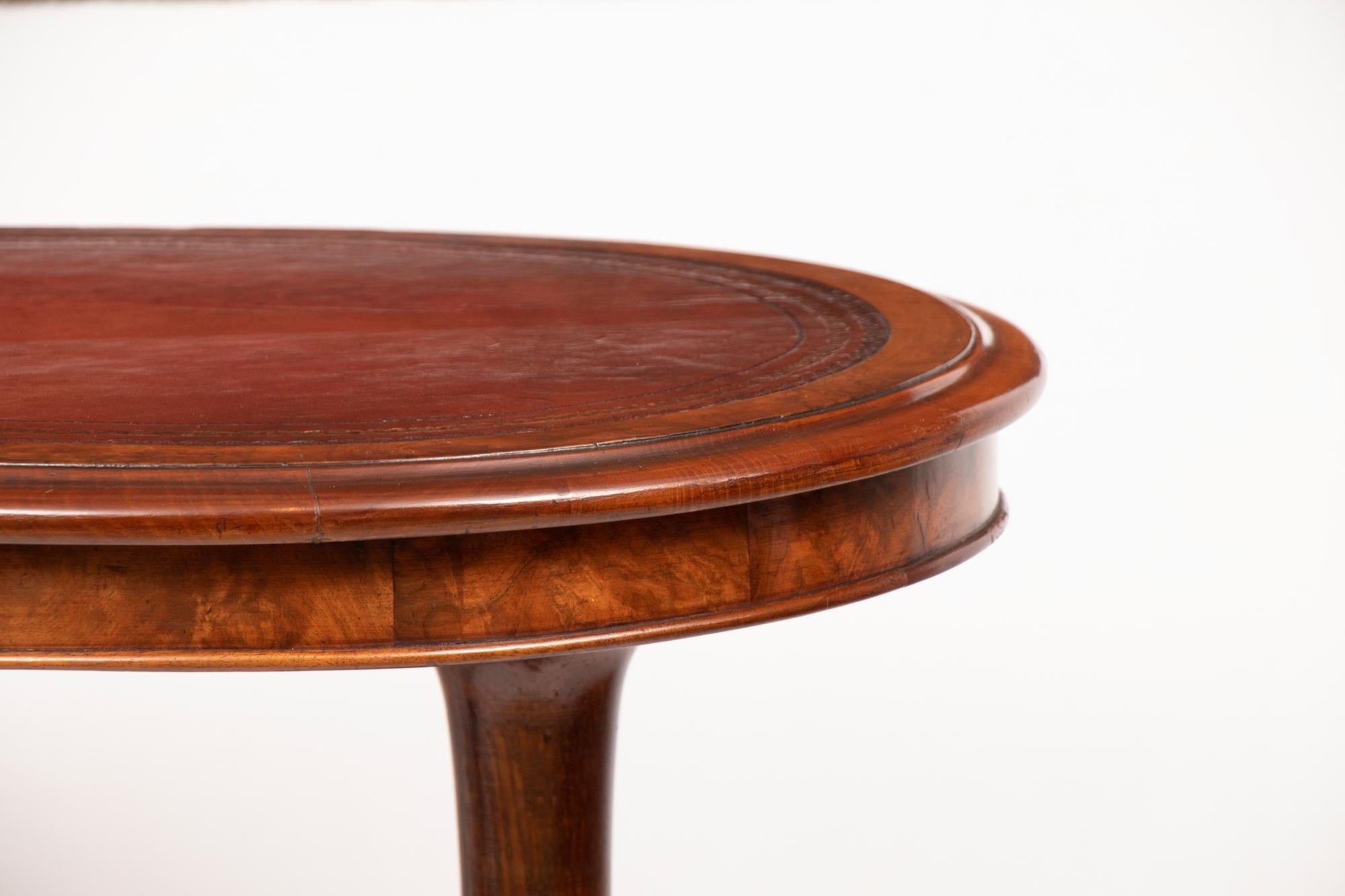 19th Century Walnut Kidney Shaped Writing Desk/Table In Good Condition In London, Greenwich