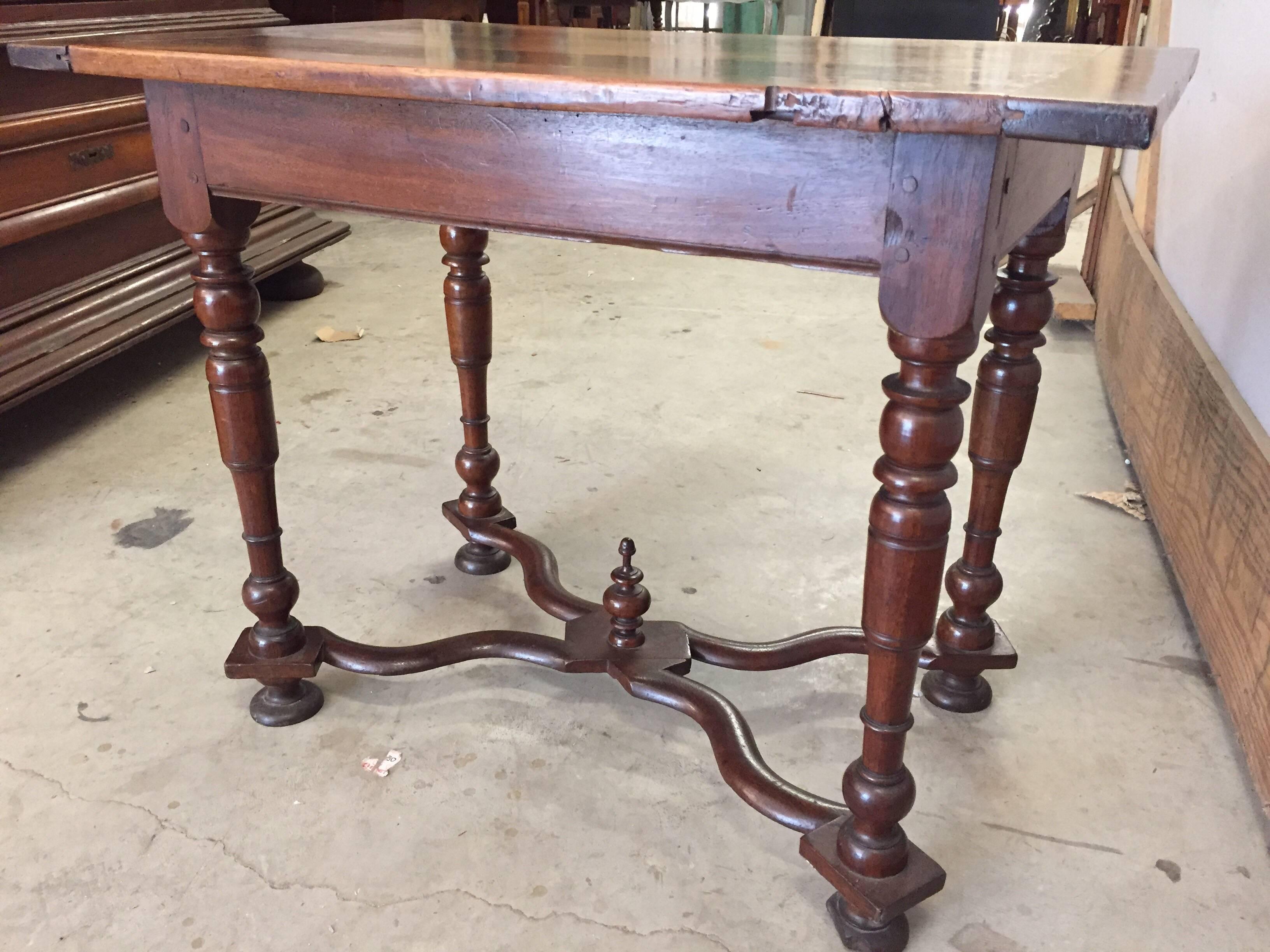 19th Century Walnut Louis XIV Table with One Drawer In Good Condition In Fairhope, AL