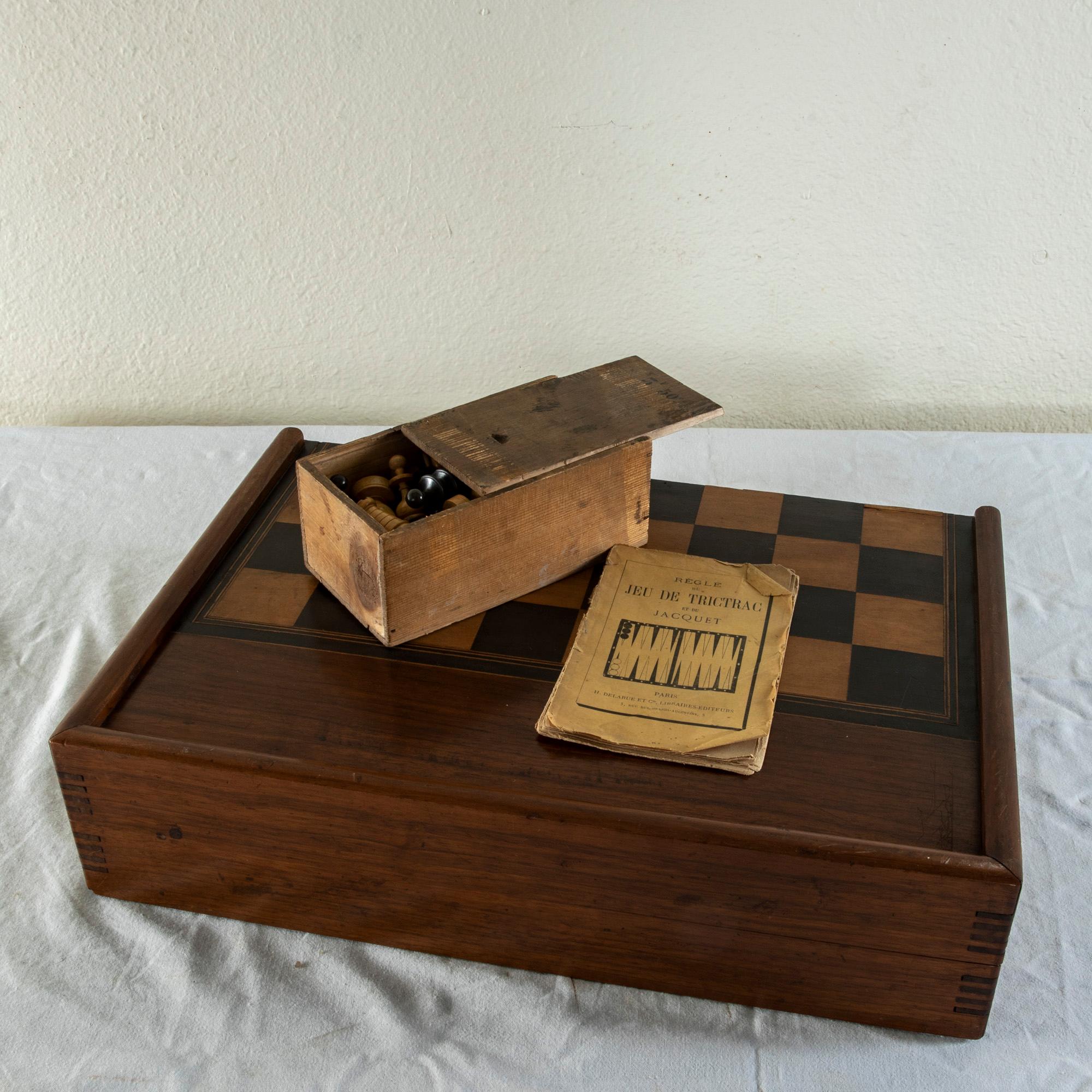 19th Century, Walnut Marquetry Folding Game Box for Chess, Checkers, Backgammon 7