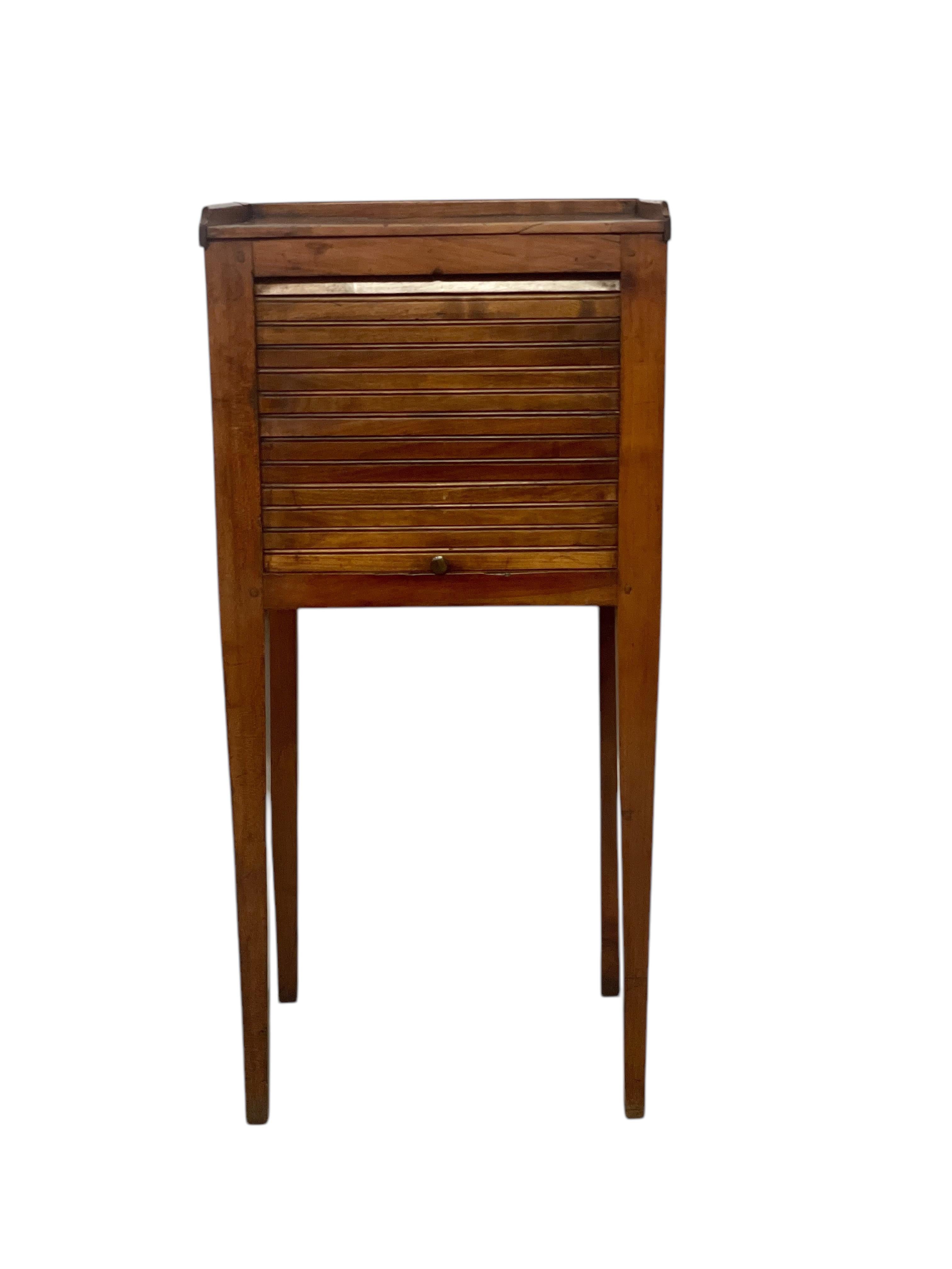 19th Century Louis XVI Walnut Side Table For Sale 9