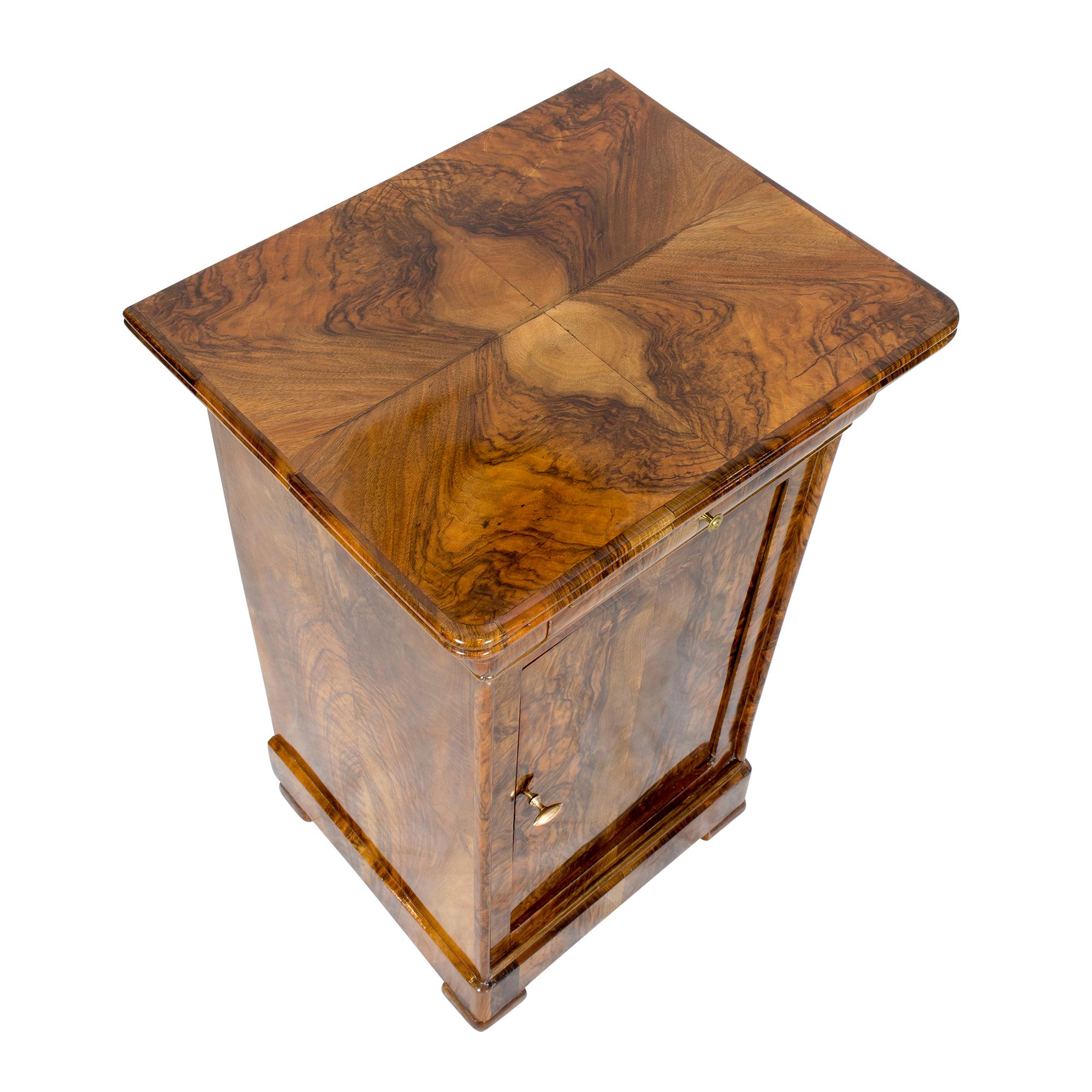 German 19th Century Walnut Nightstand or Pillar Cabinet