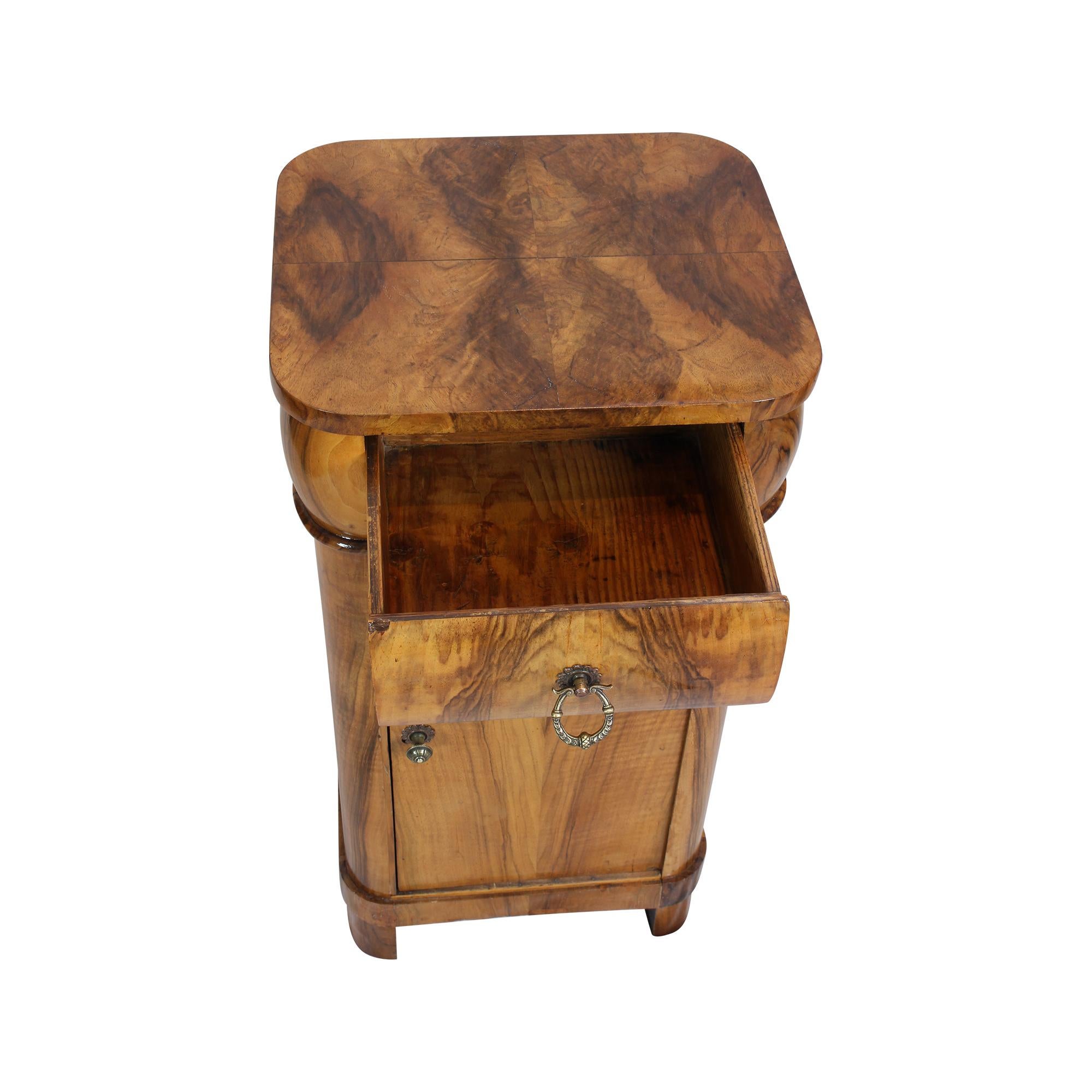 19th Century Walnut Nightstand or Pillar Cabinet For Sale 1