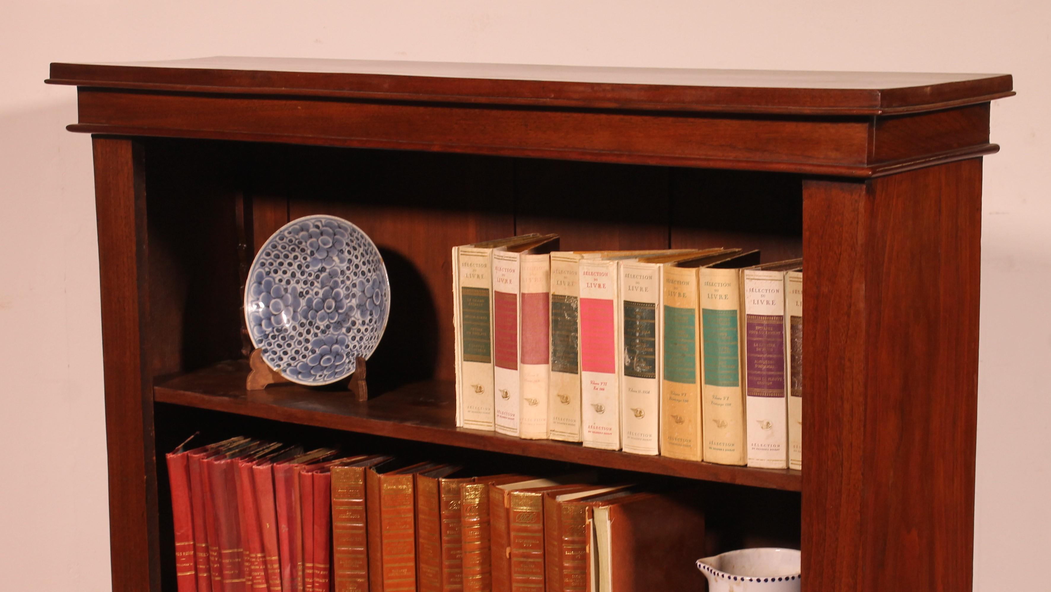 Noce Libreria a giorno in noce del XIX secolo - Inghilterra in vendita