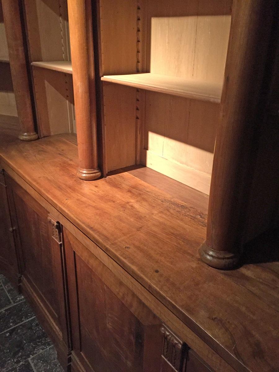 Coppia di librerie in noce del XIX secolo Boiserie de Bibliothèque in vendita 6