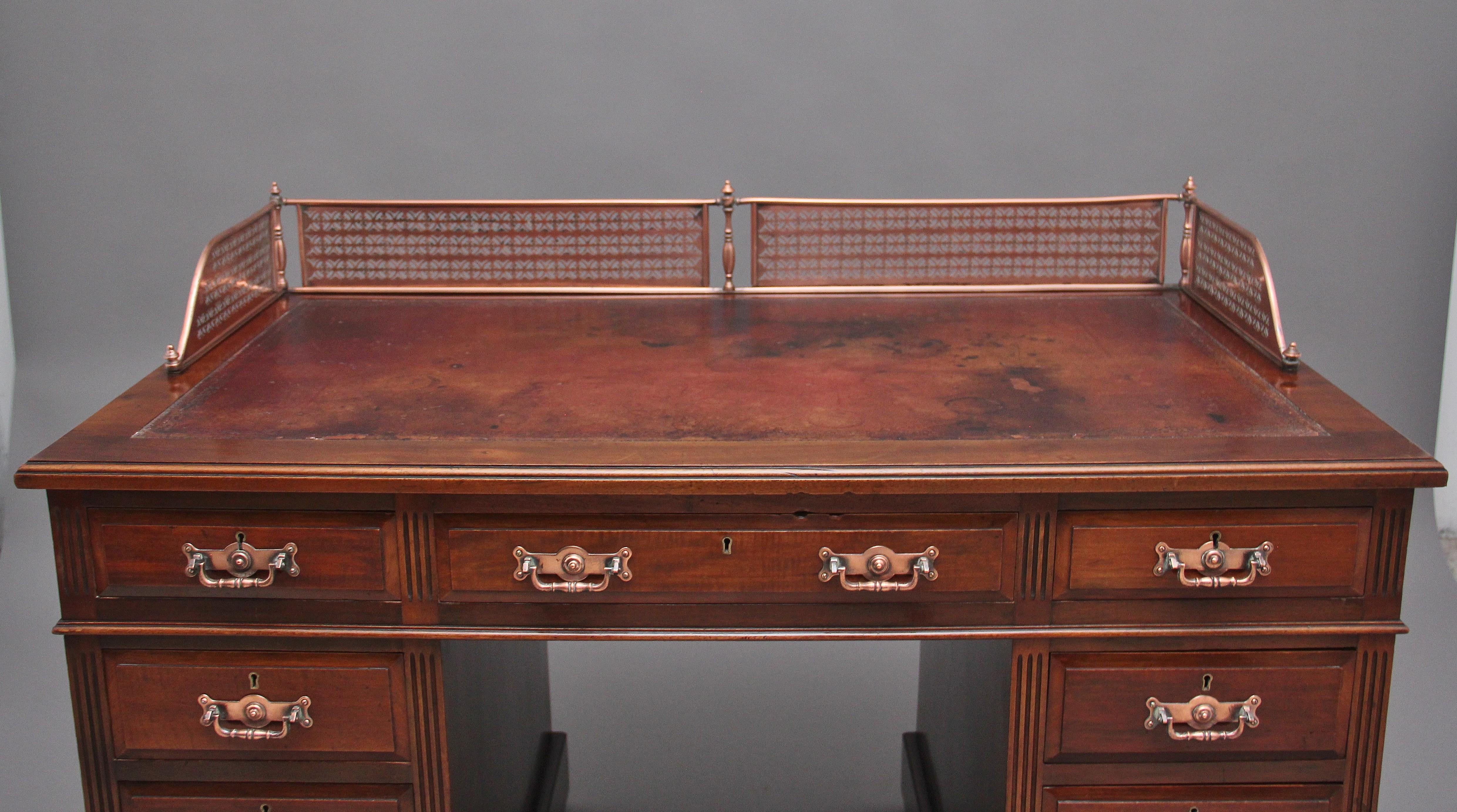 British 19th Century Walnut Pedestal Desk For Sale