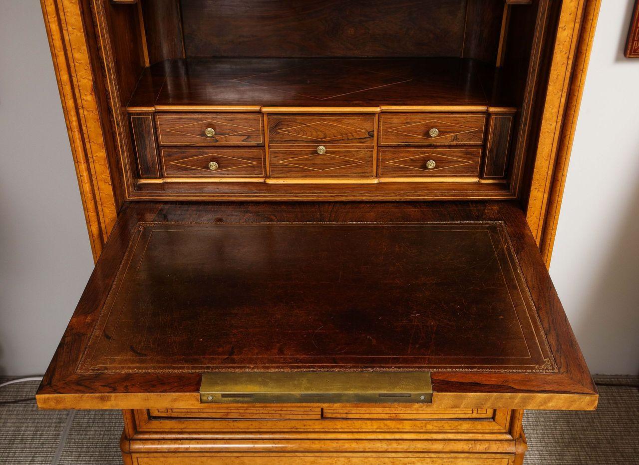 19th-Century Walnut Secretaire Abattant In Good Condition For Sale In New York, NY