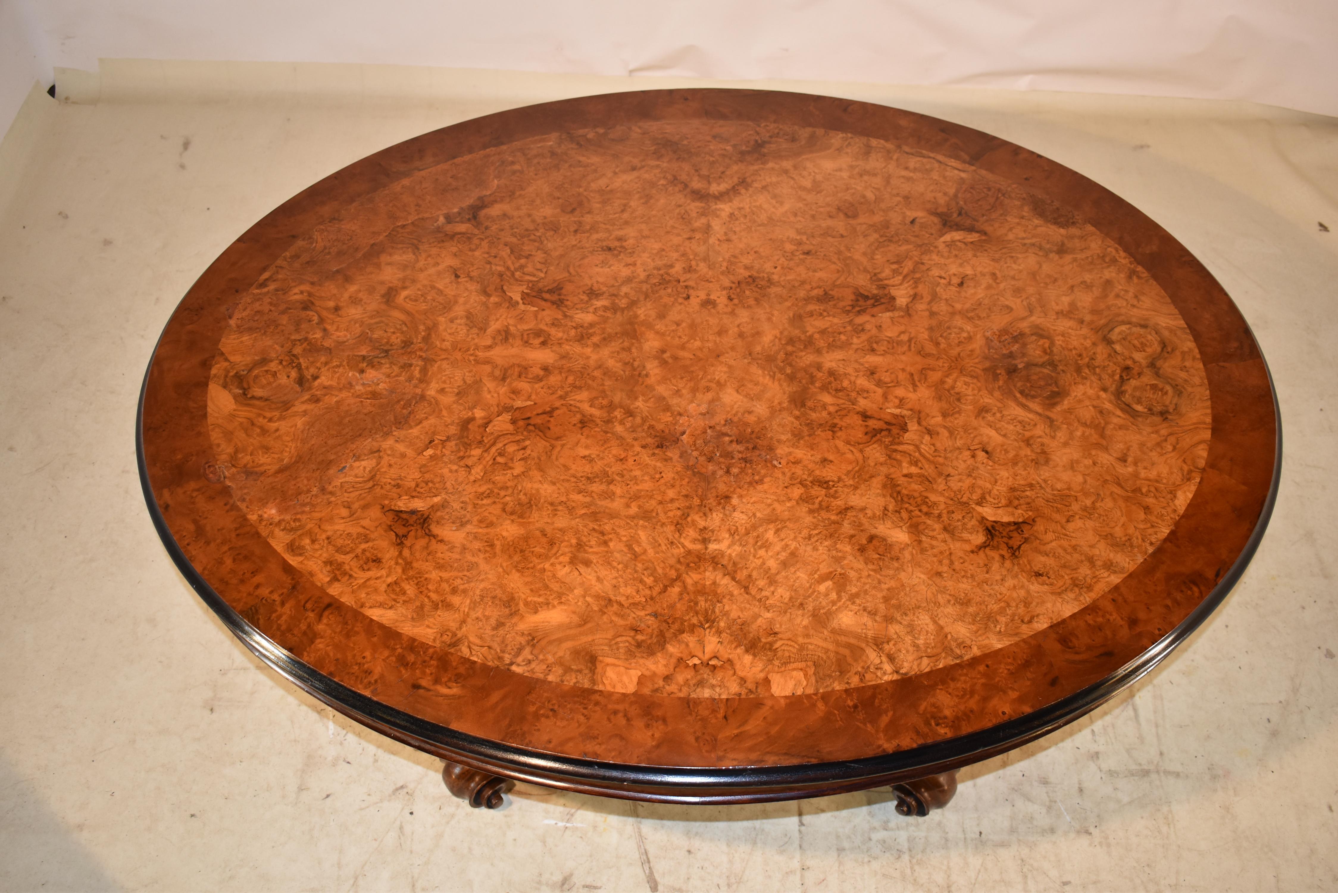 19th Century Walnut Tilt- Top Breakfast Table For Sale 5