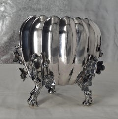 Bol à fleurs de cerisier Wang Hing en argent sterling du 19ème siècle