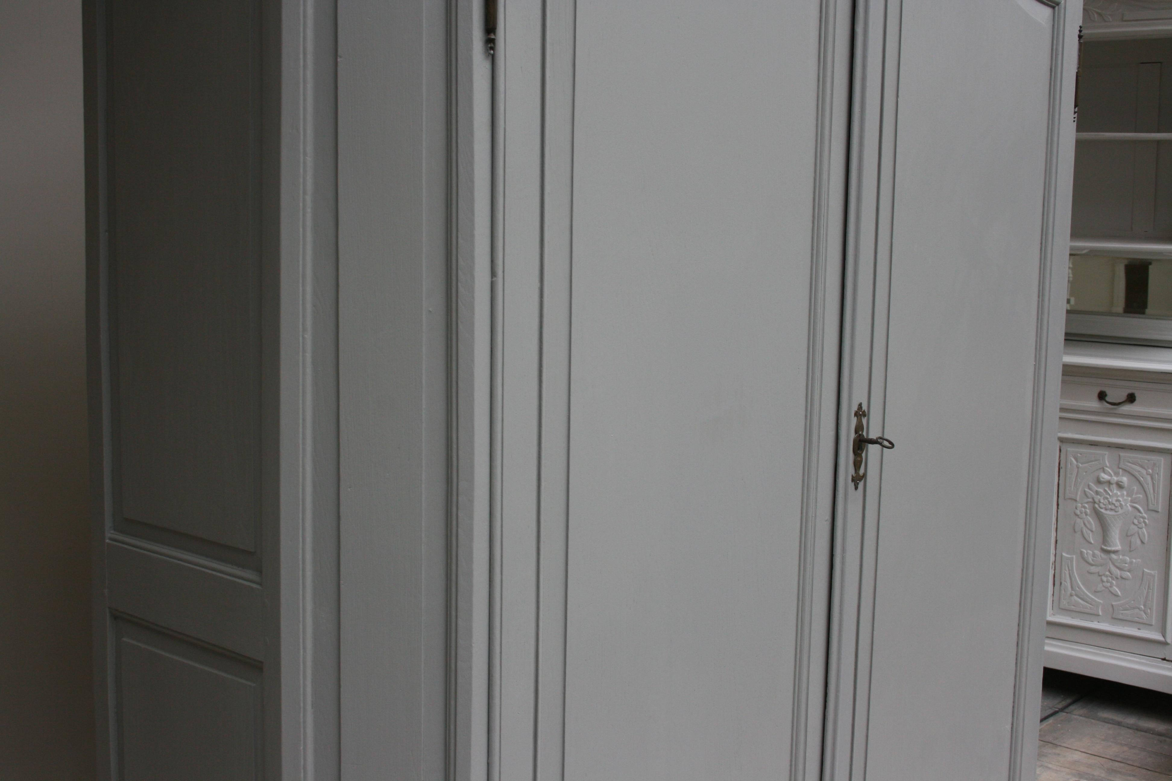 19th Century Wardrobe Made of Oak, Grey Painted 5