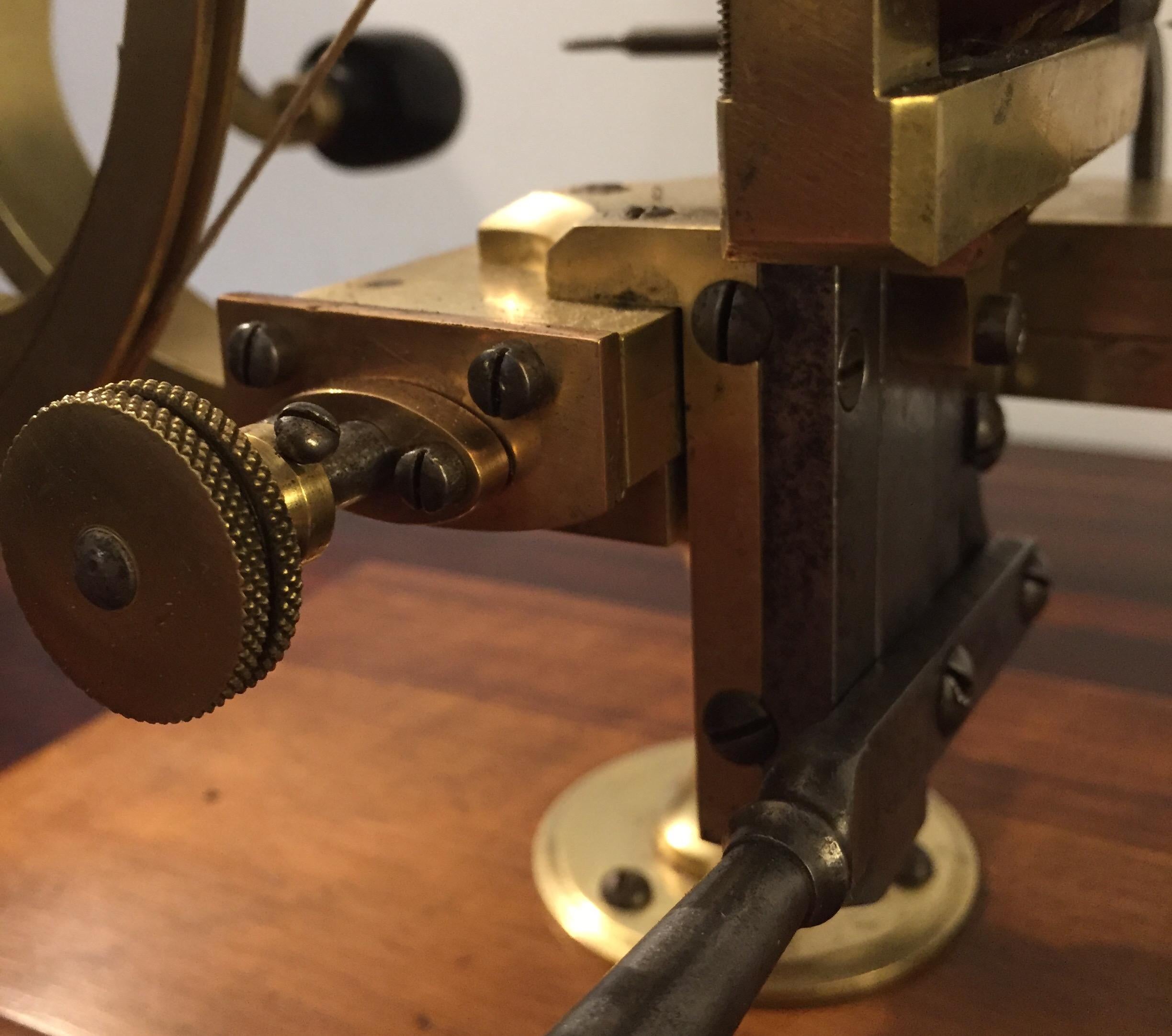 19. Jahrhundert Uhrmacherzahnrad Abrundungswerkzeug Wunderkammern Instrument 9