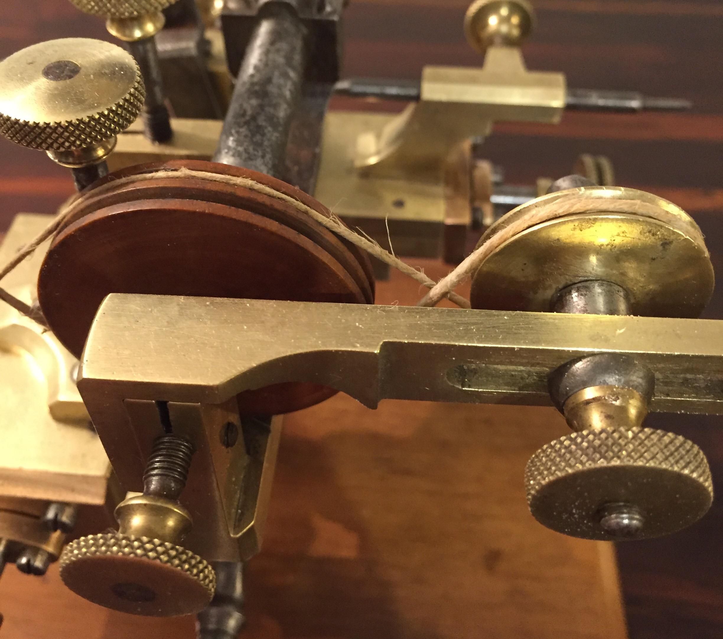 19. Jahrhundert Uhrmacherzahnrad Abrundungswerkzeug Wunderkammern Instrument 10
