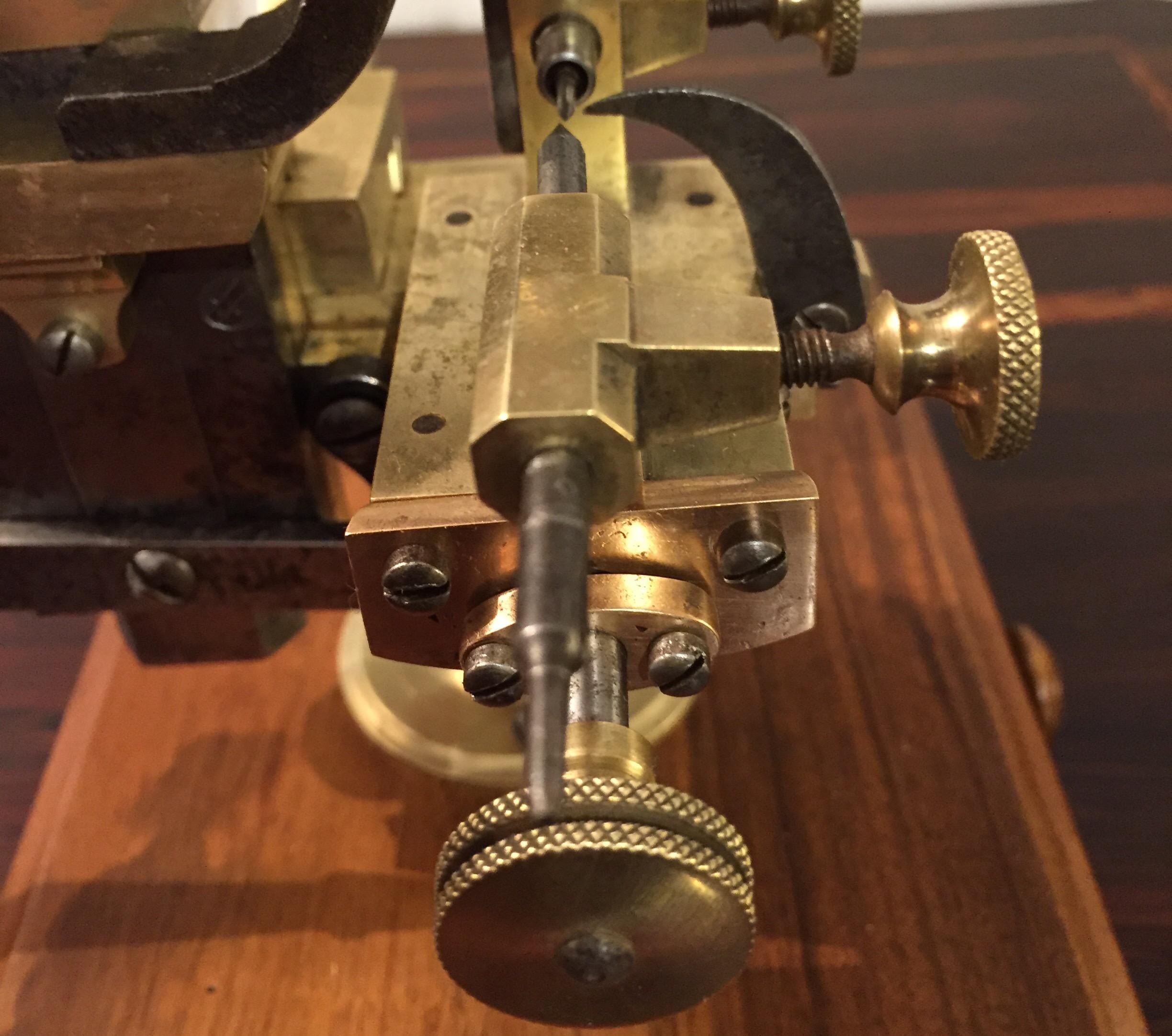 19. Jahrhundert Uhrmacherzahnrad Abrundungswerkzeug Wunderkammern Instrument 12