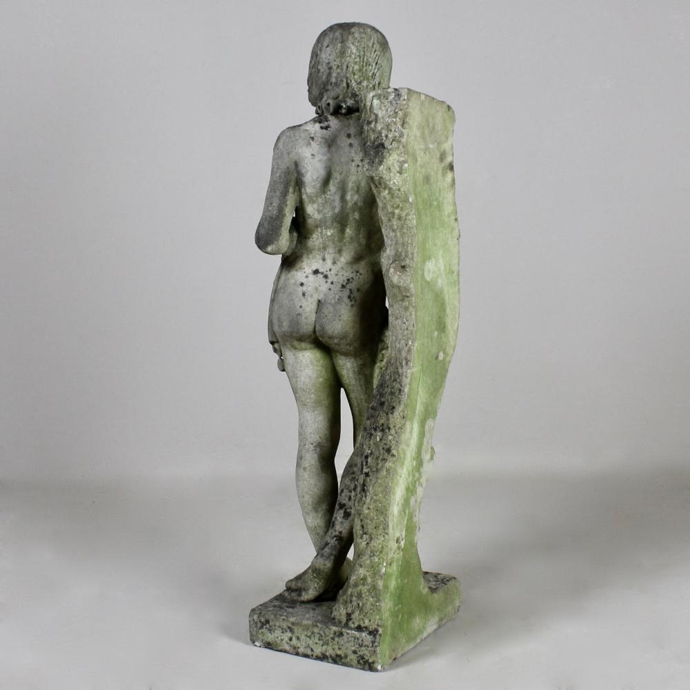 19th Century Weathered Carved Marble Figure of a Boy (Geschnitzt)