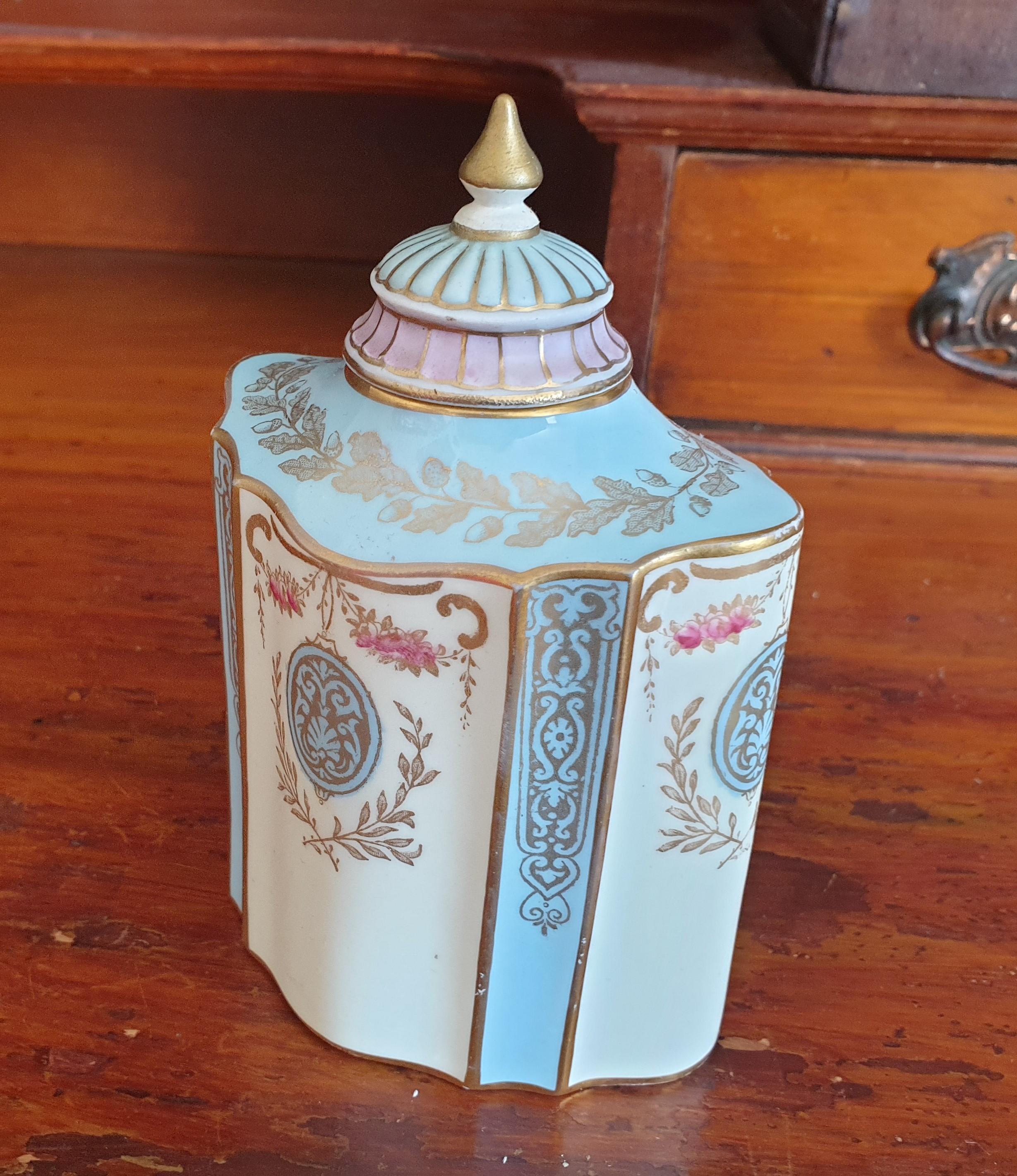 wedgwood signature tea caddy