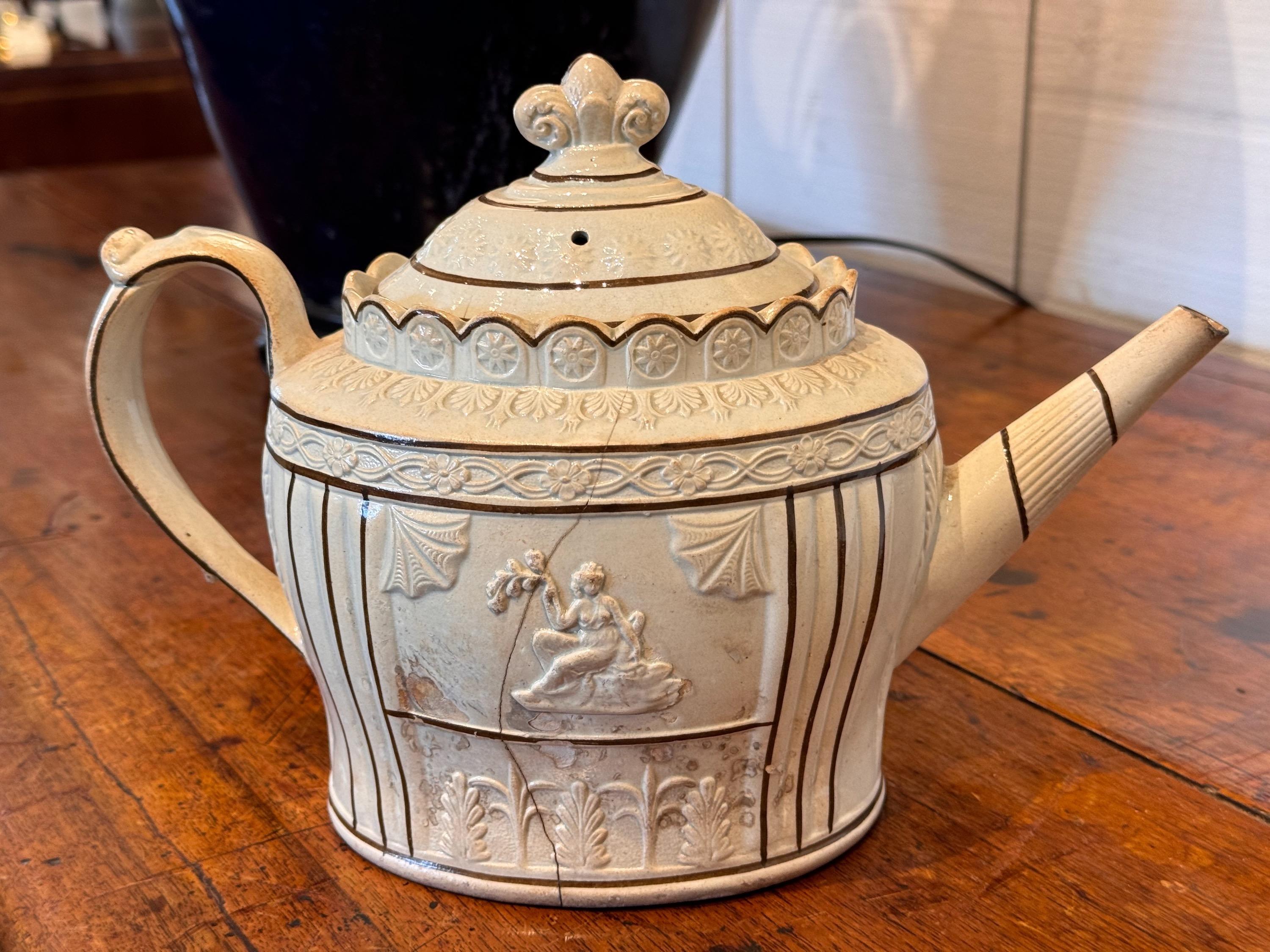 Britannico Teiera Wedgewood del XIX secolo in vendita