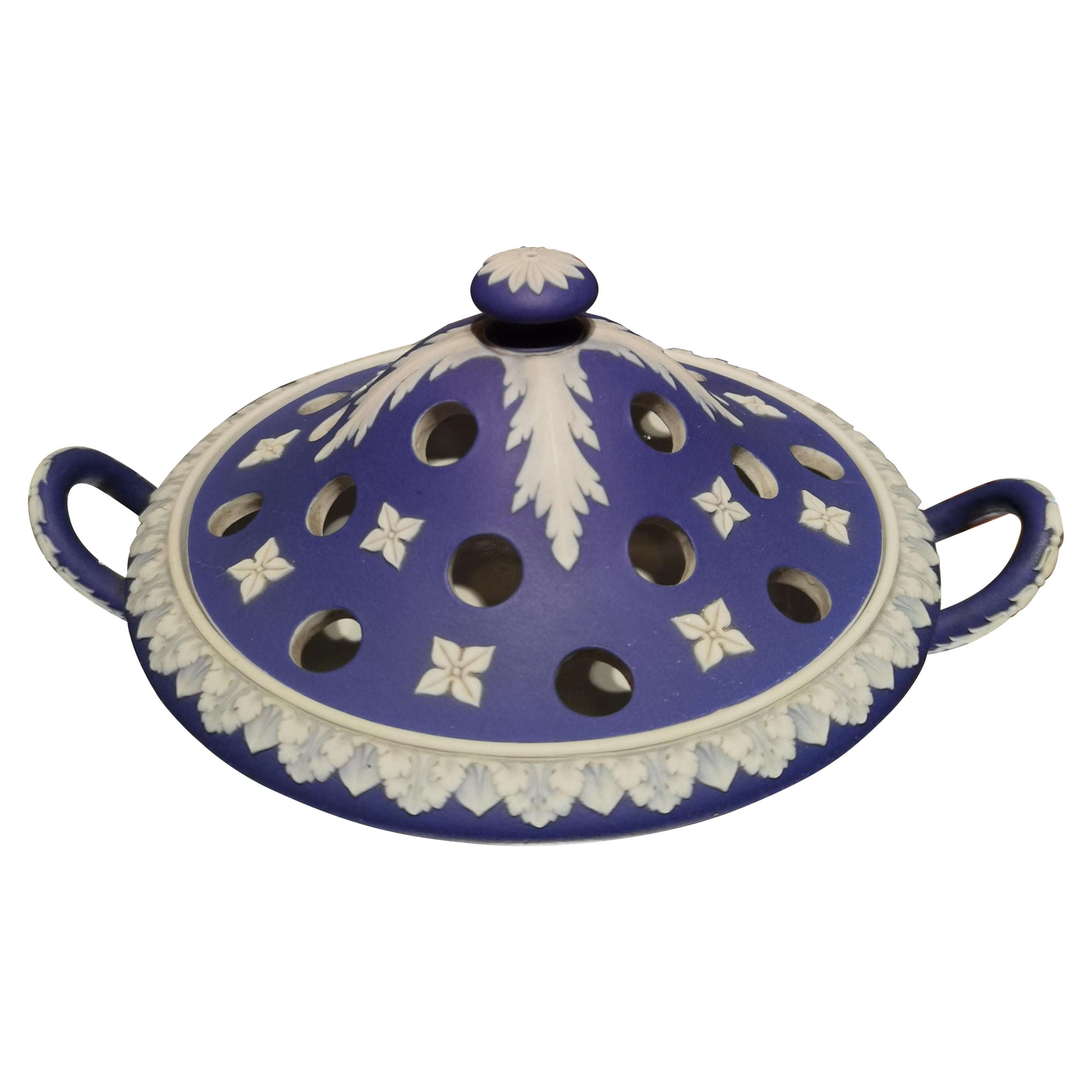 Vase Wedgwood Pout-Pourri du 19ème siècle en vente