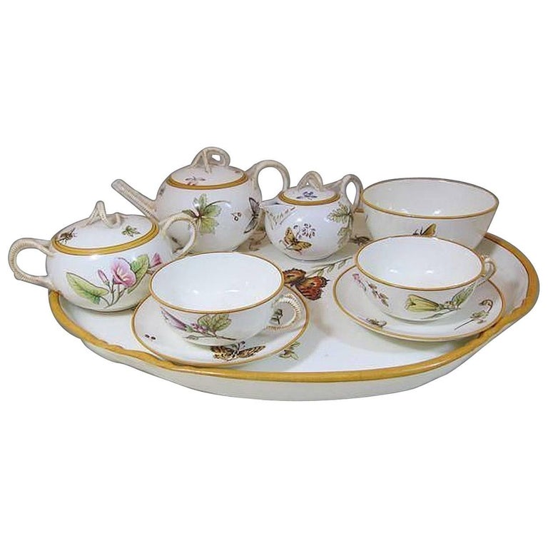 19th Century Wedgwood Creamware Butterfly Tête à Tête Tea Tray Set at