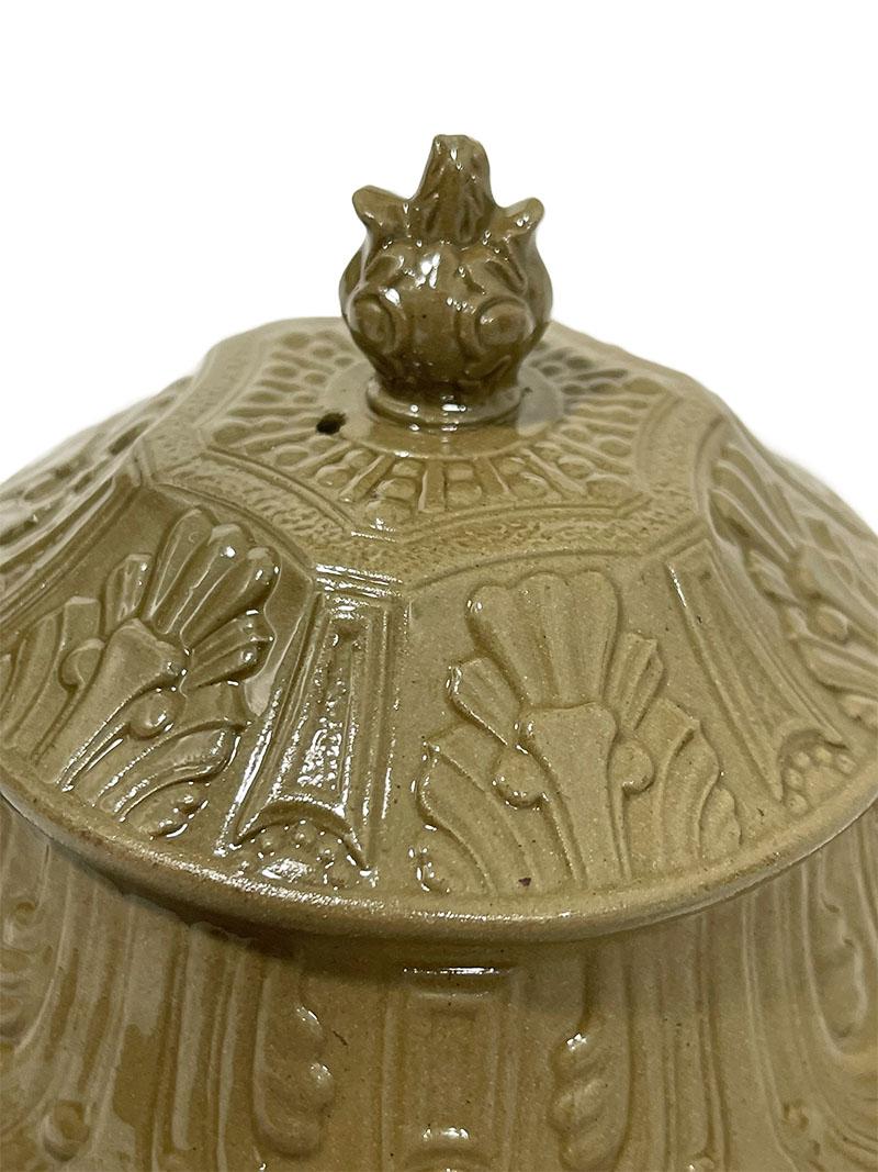 19th Century Wedgwood Etruria Drab Stoneware Smear-Glazed Teapot For Sale 1
