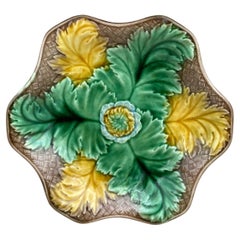 19th Century, Wedgwood Majolica Feathers Plate