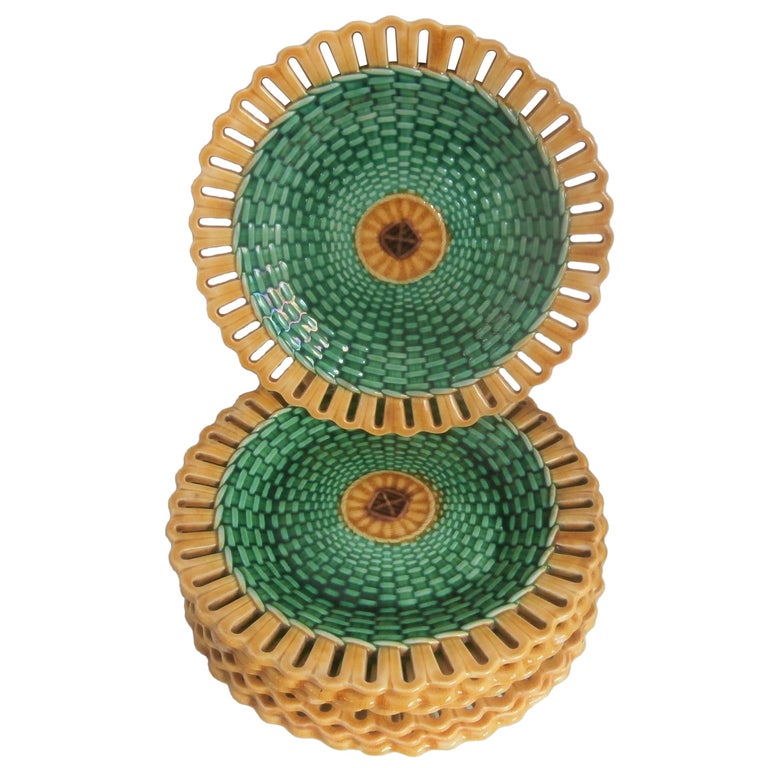 19th Century Wedgwood Majolica Reticulated and Basketweave Plate For