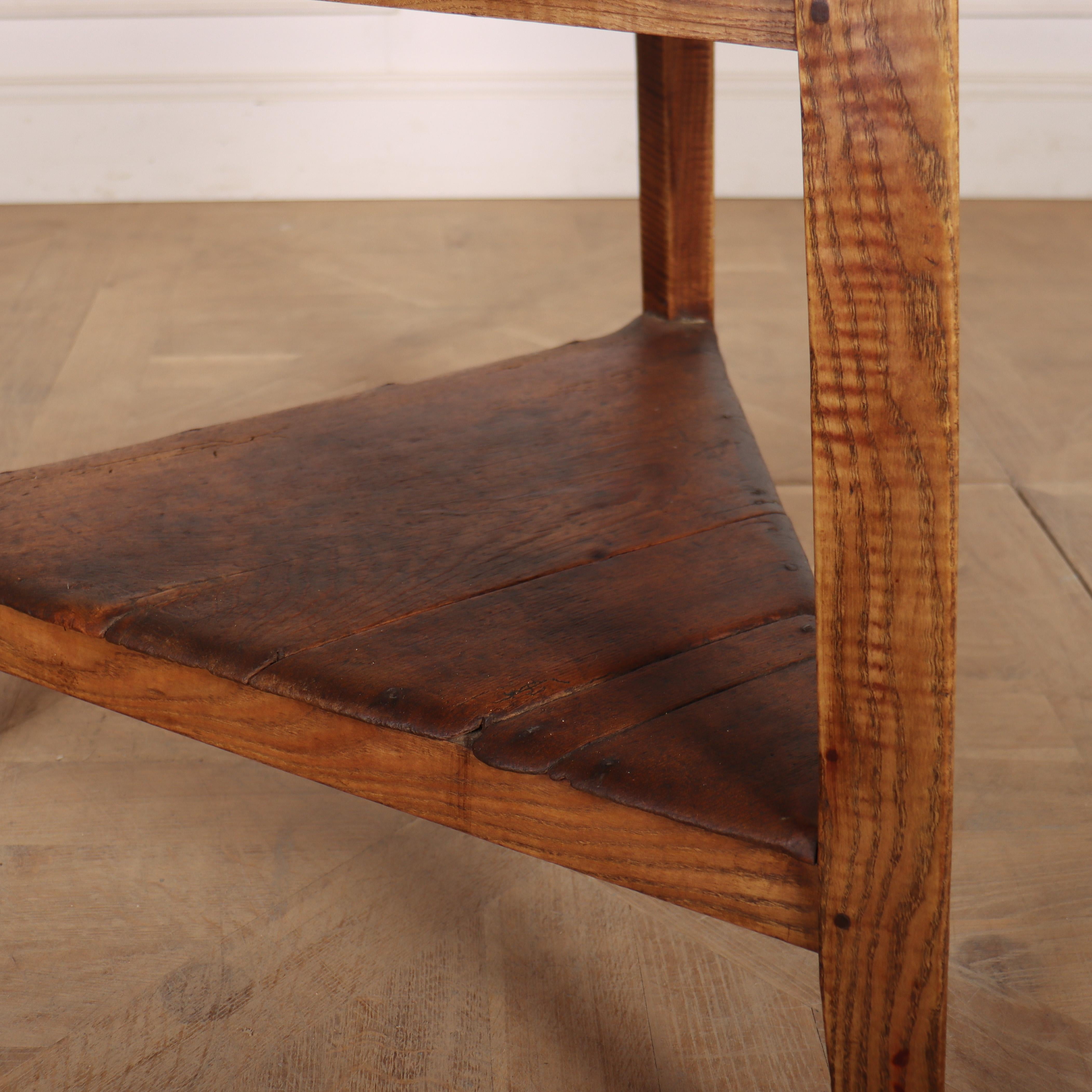 Gallois Table de cricket galloise du 19e siècle en vente