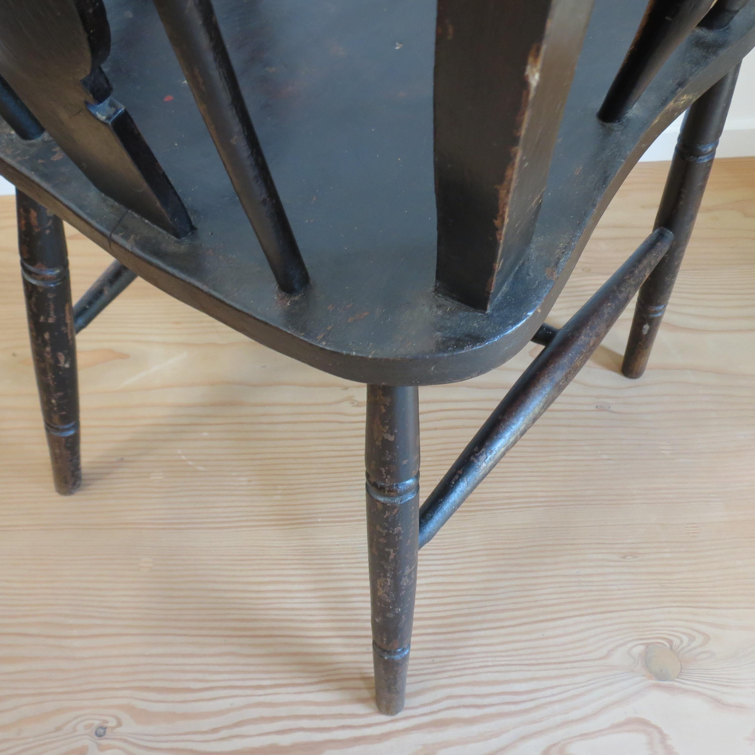 19ème siècle  Chaise Welsh Elm Folk Farmhouse en vente 3