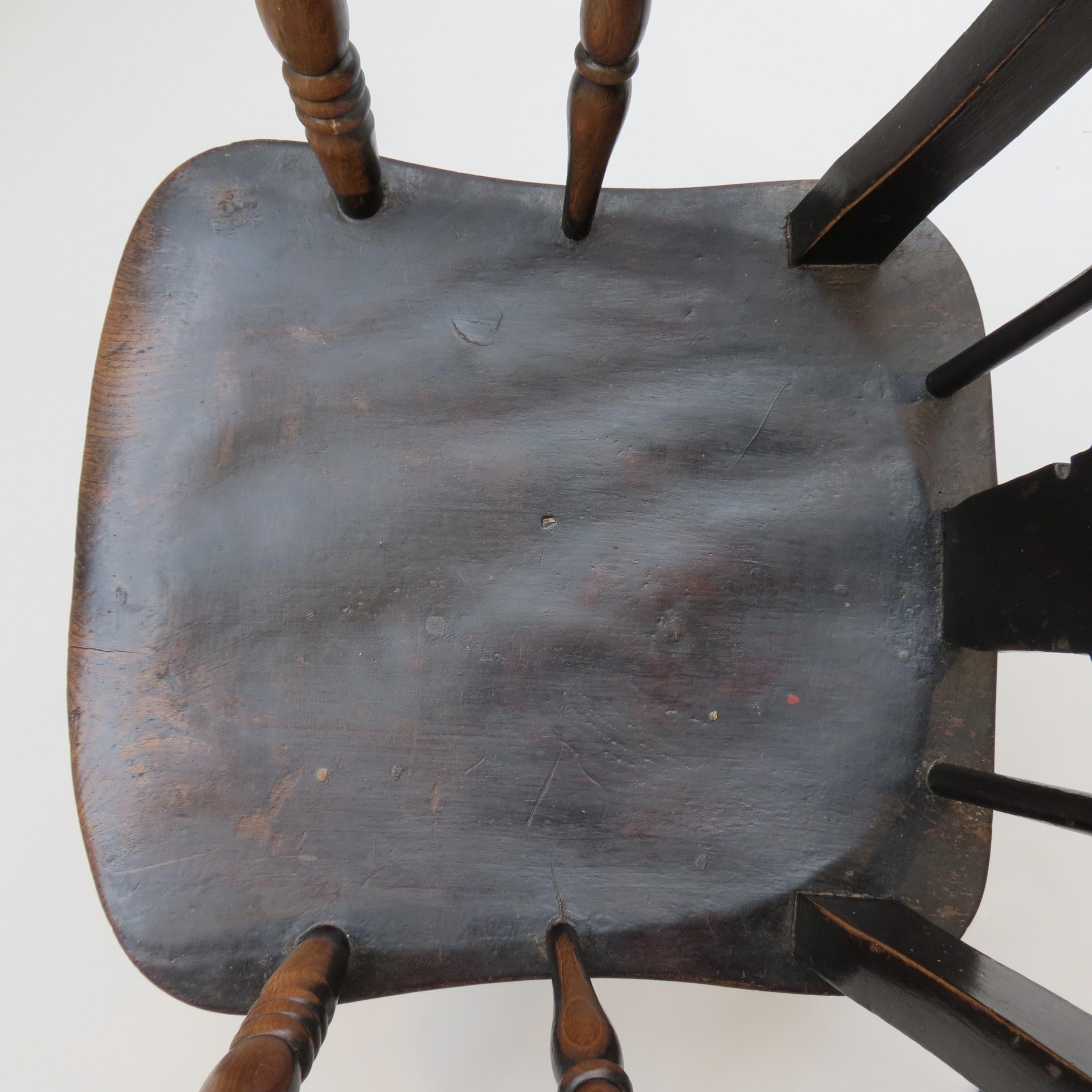 19ème siècle  Chaise Welsh Elm Folk Farmhouse en vente 4