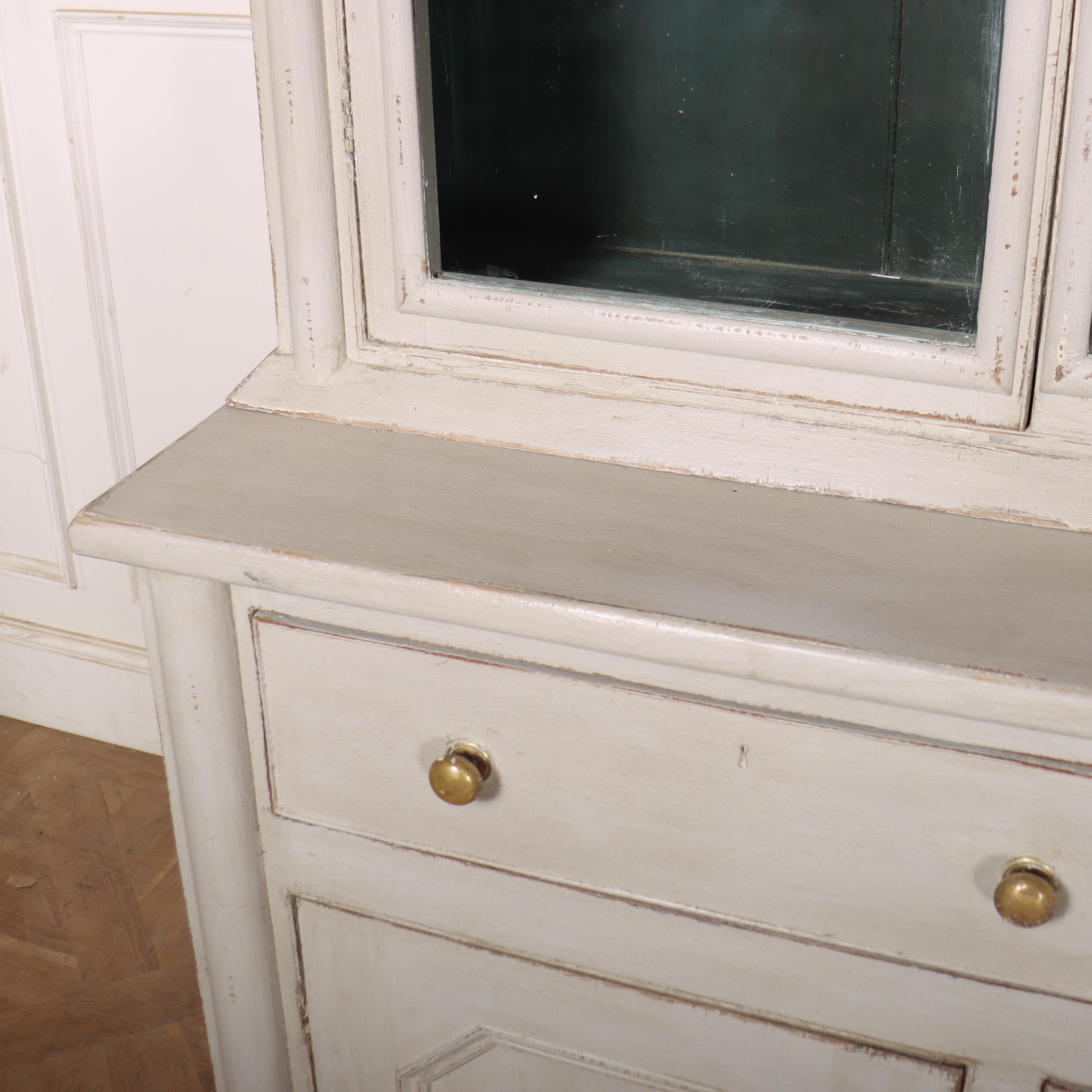 Cassettone da cucina gallese del XIX secolo in vendita 4