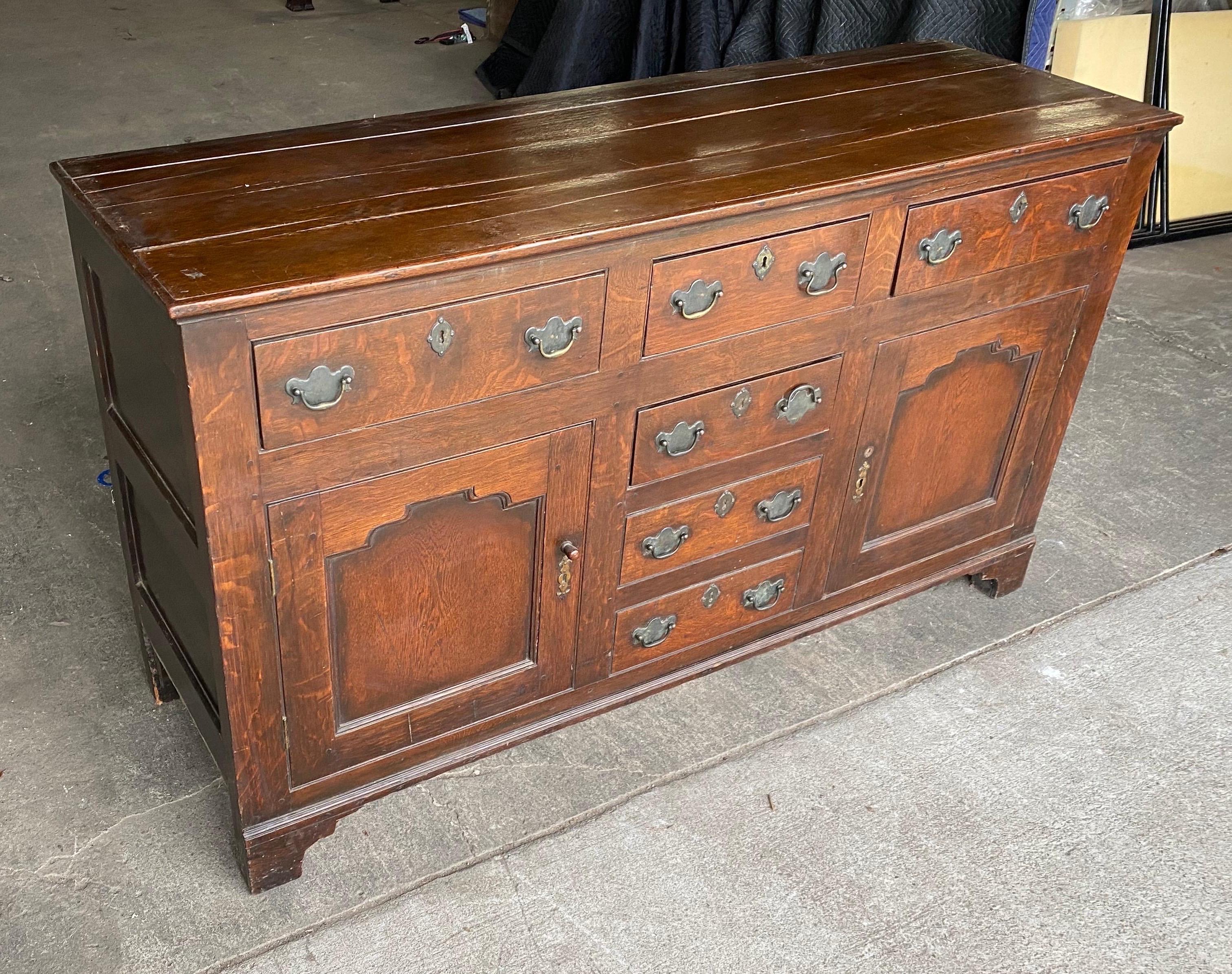 19th Century Welsh Oak Dresser Base In Good Condition For Sale In Charleston, SC