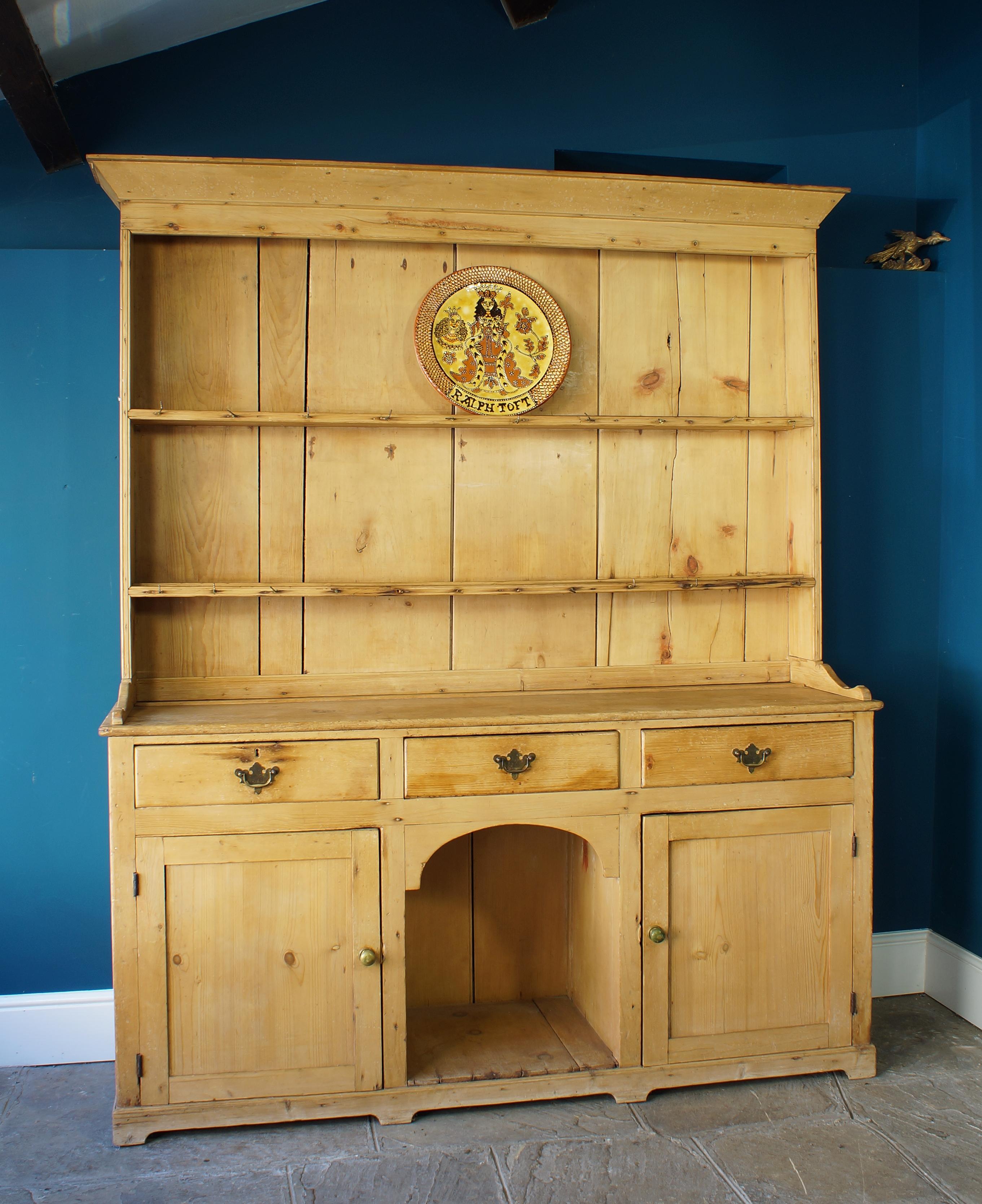 Abalone 19th Century Welsh Pine Dresser And Rack. For Sale