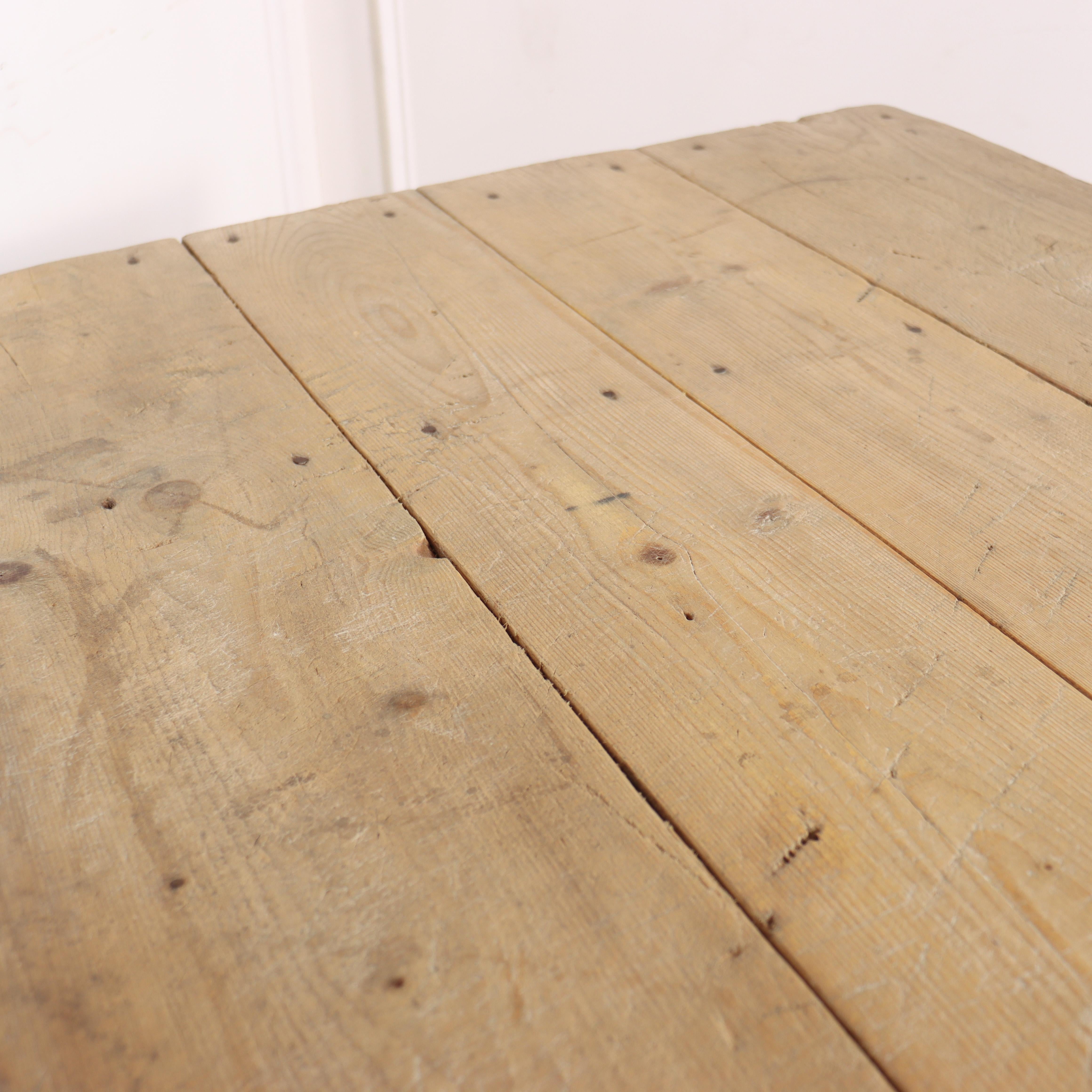 19th Century Welsh Preparation Table For Sale 7