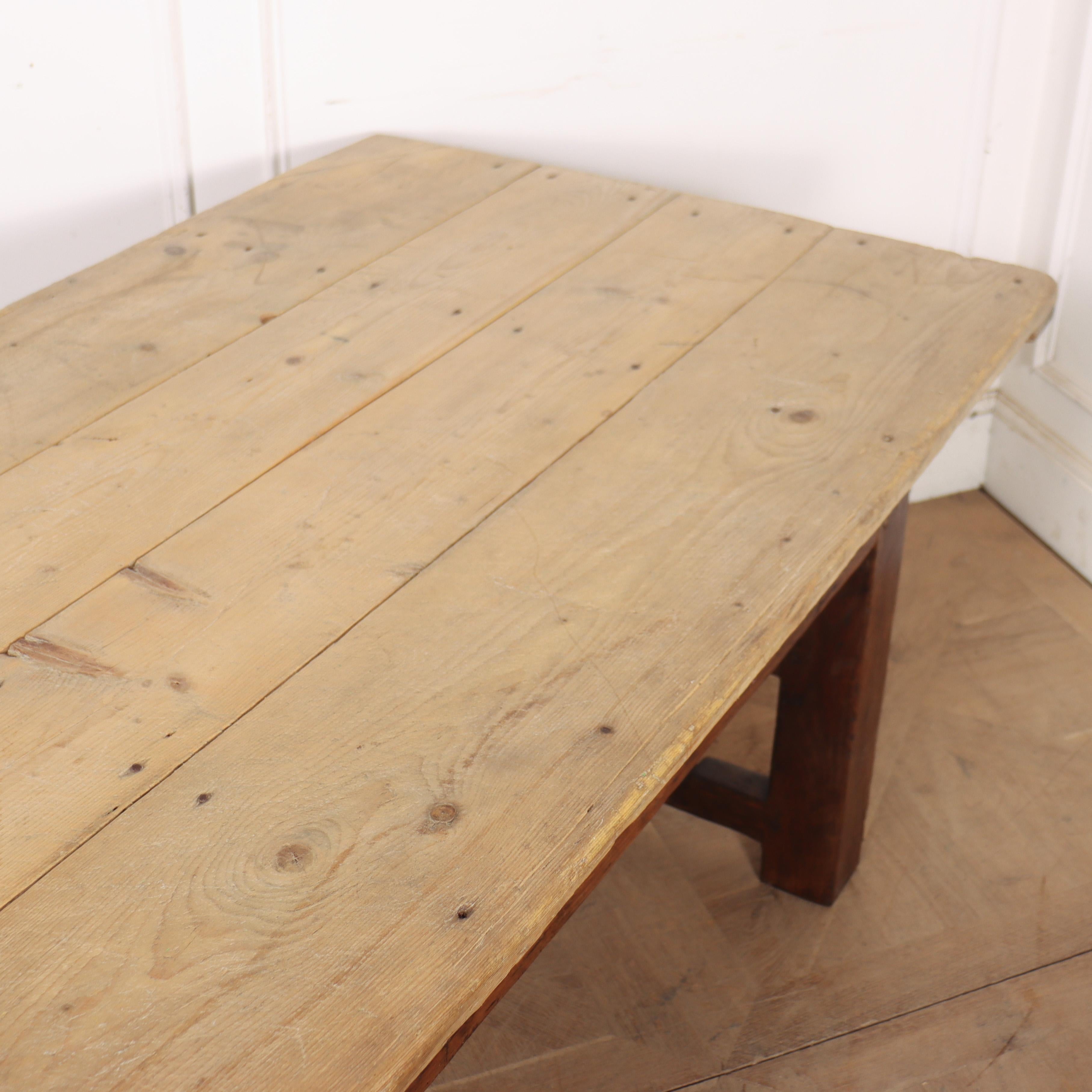 19th Century Welsh Preparation Table For Sale 5