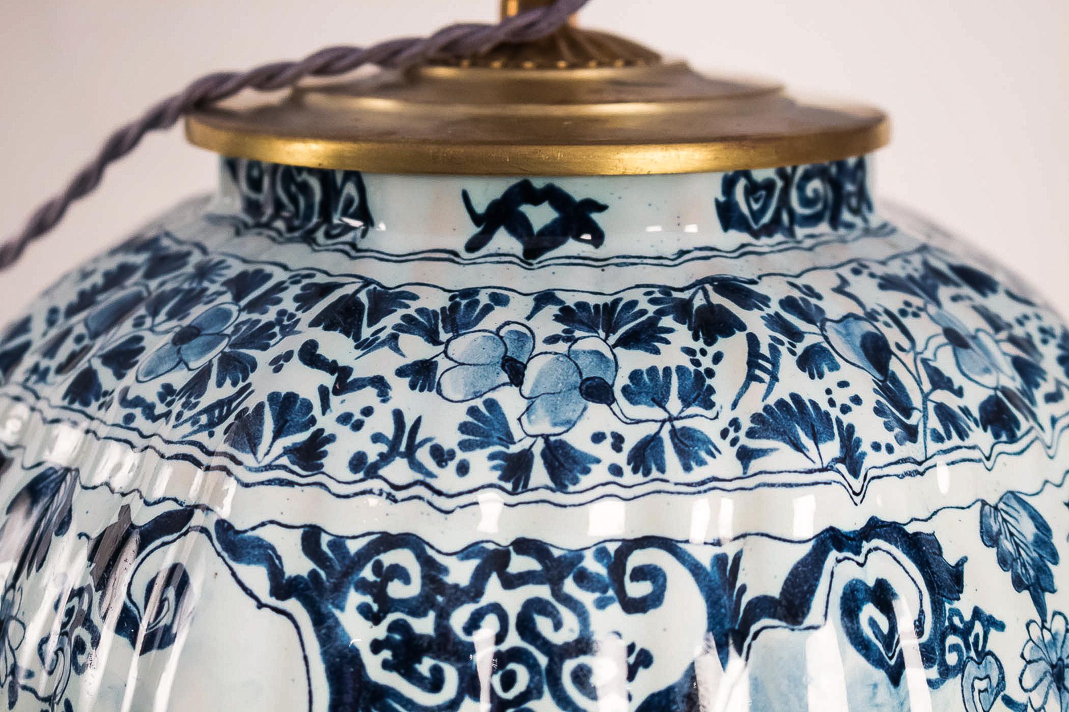 19th Century White and Blue Samson Faience Vase Converted in Table Lamp 5