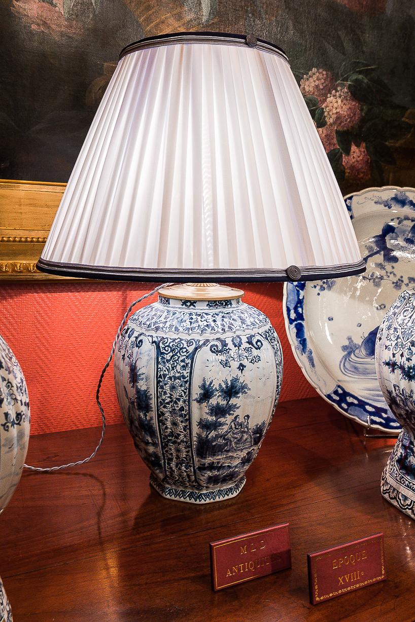 19th Century White and Blue Samson Faience Vase Converted in Table Lamp 10