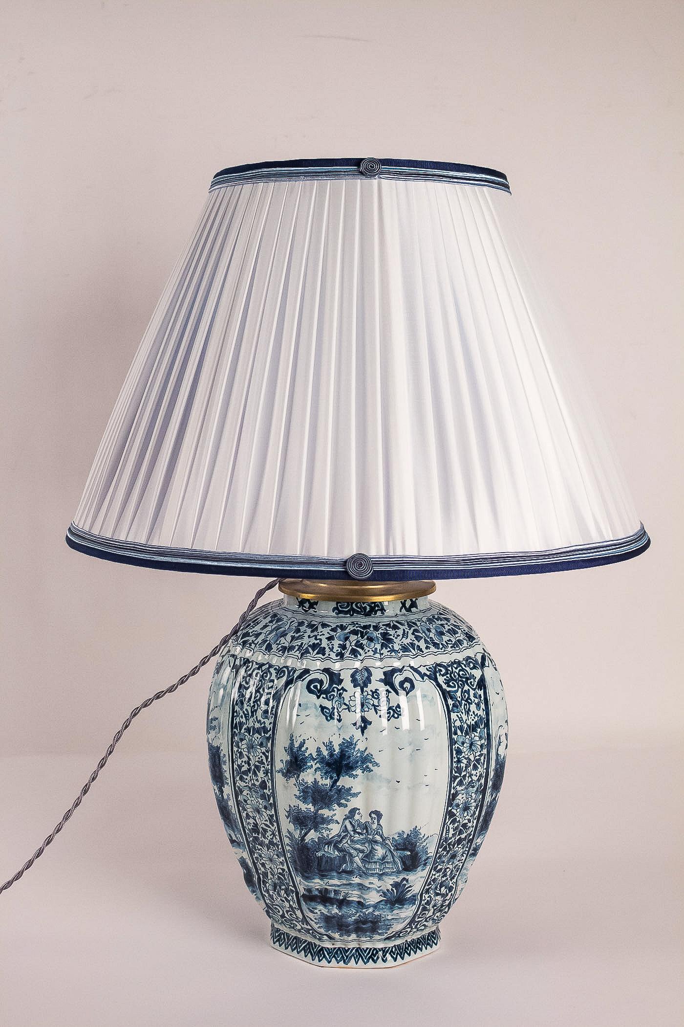 Hand-Painted 19th Century White and Blue Samson Faience Vase Converted in Table Lamp