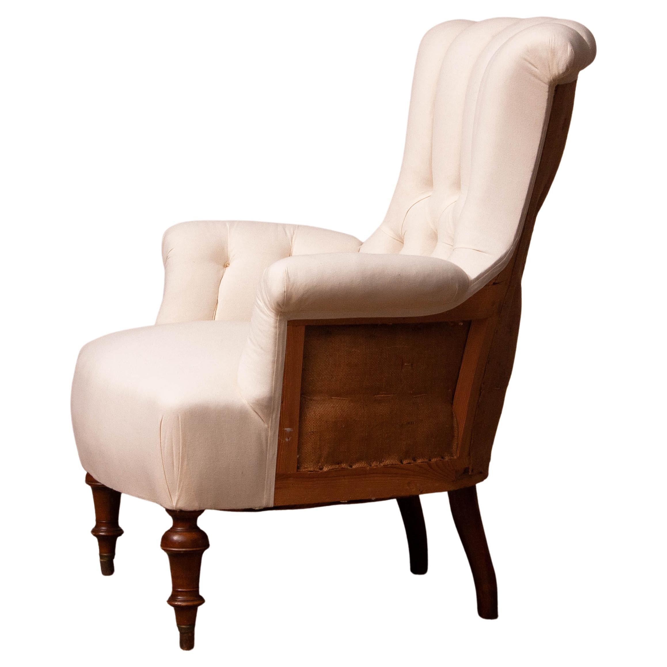 19th Century White Cotton Victorian 'Deconstructed' Tufted Scroll-Back Chair For Sale