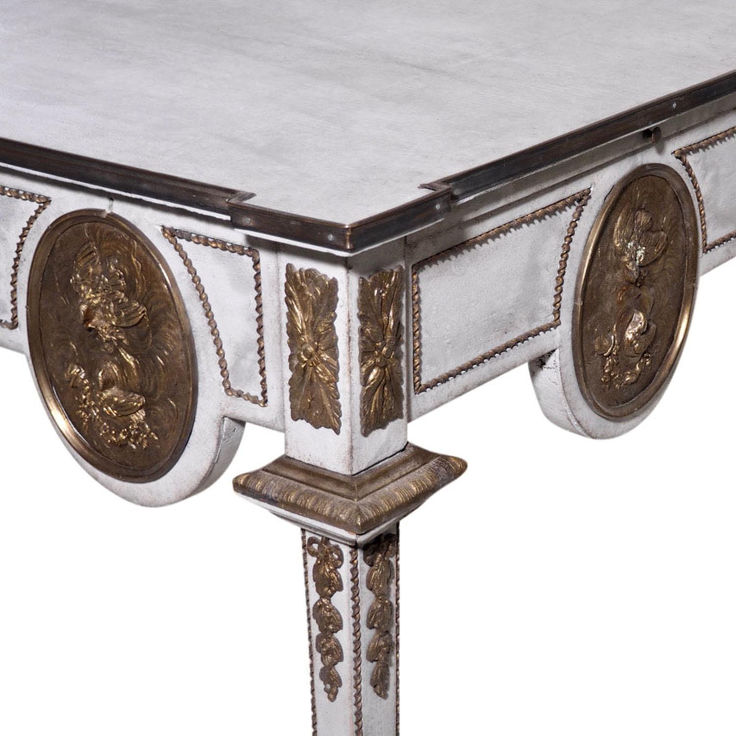 Partner-Schreibtisch aus grauem französischem Eichenholz des 19. Jahrhunderts – antiker Bronze-Schreibtisch im Angebot 4