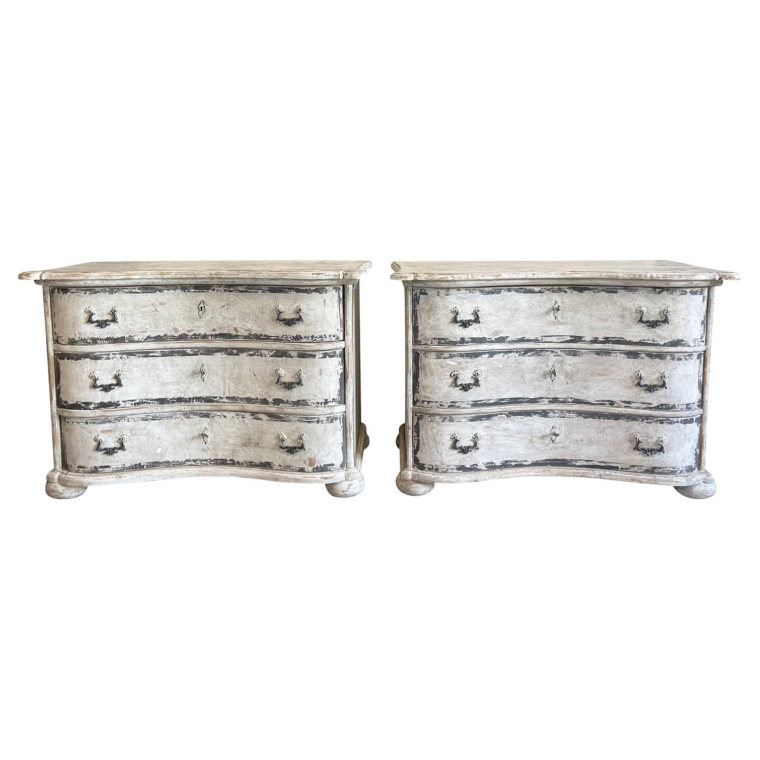 19th Century White-Grey French Pair of Pinewood Provincial Commodes, Chests For Sale