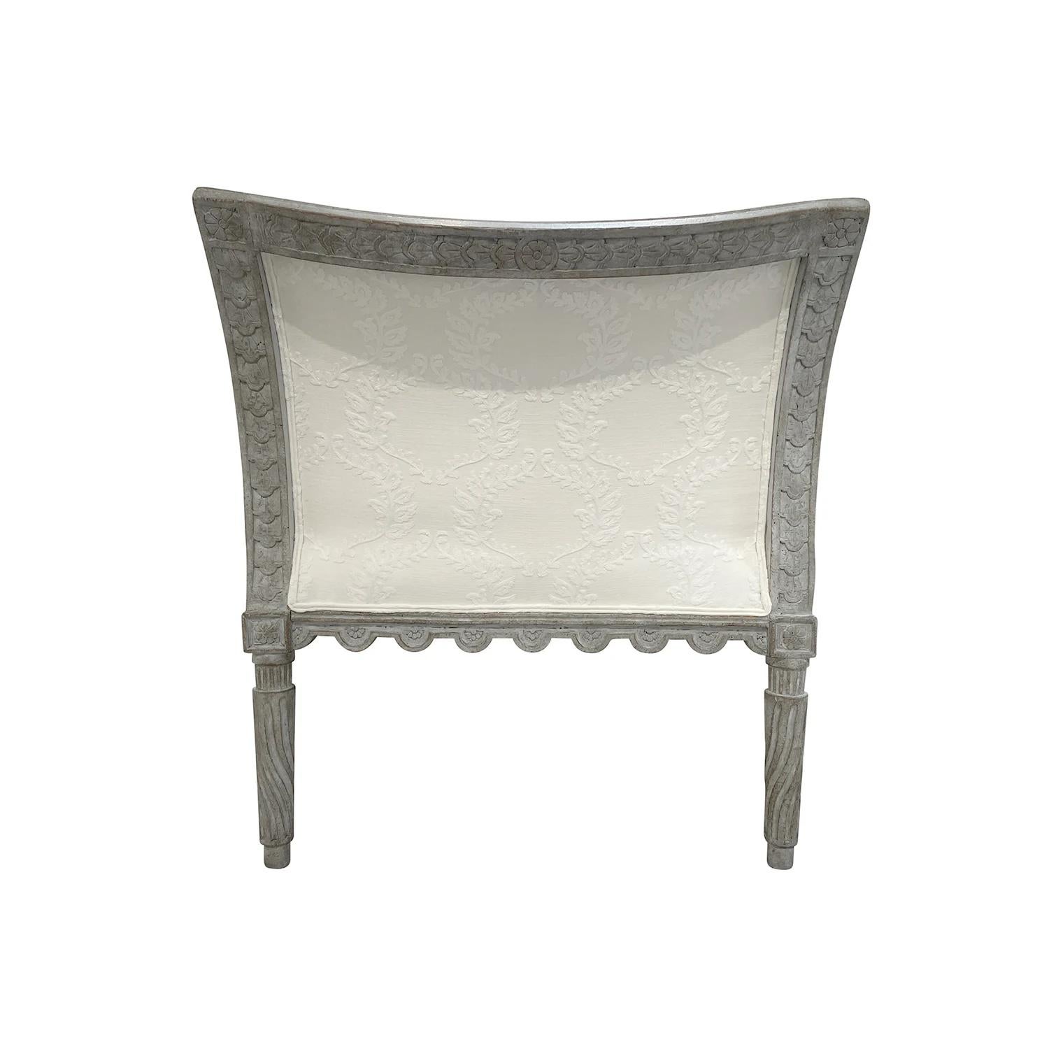 19th Century White-Grey Swedish Gustavian Sofa, Scandinavian Pinewood Daybed 5