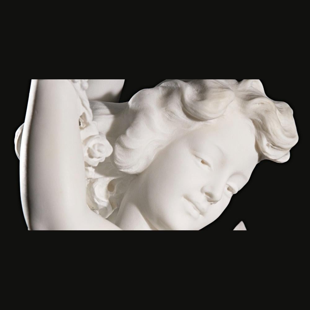Italian White Marble Figure of a Nude Beauty with Putti In Good Condition In New York, NY
